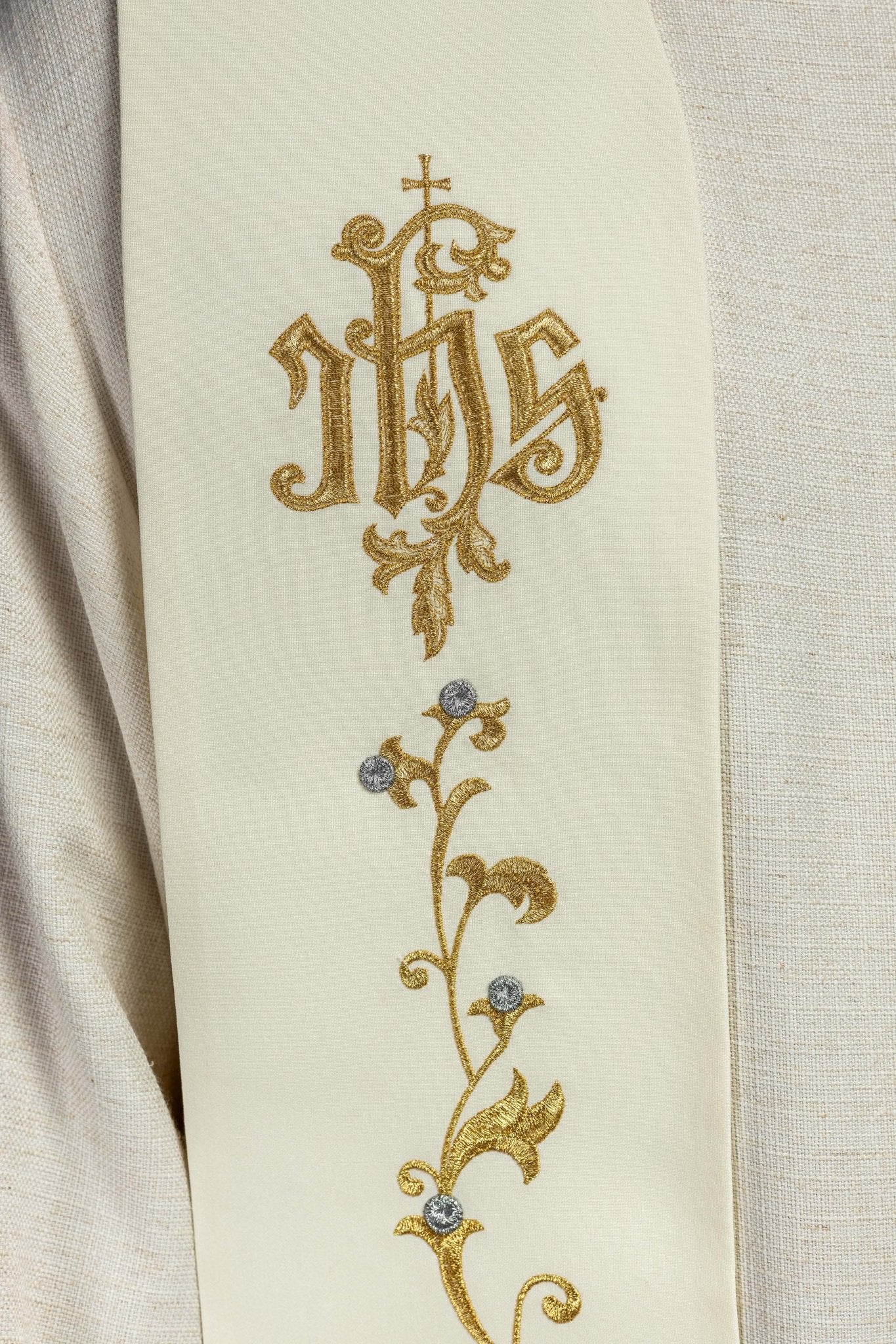 Étole brodée IHS sur croix écru KST/037/05/01 ECRU - CHASUBLES.FR