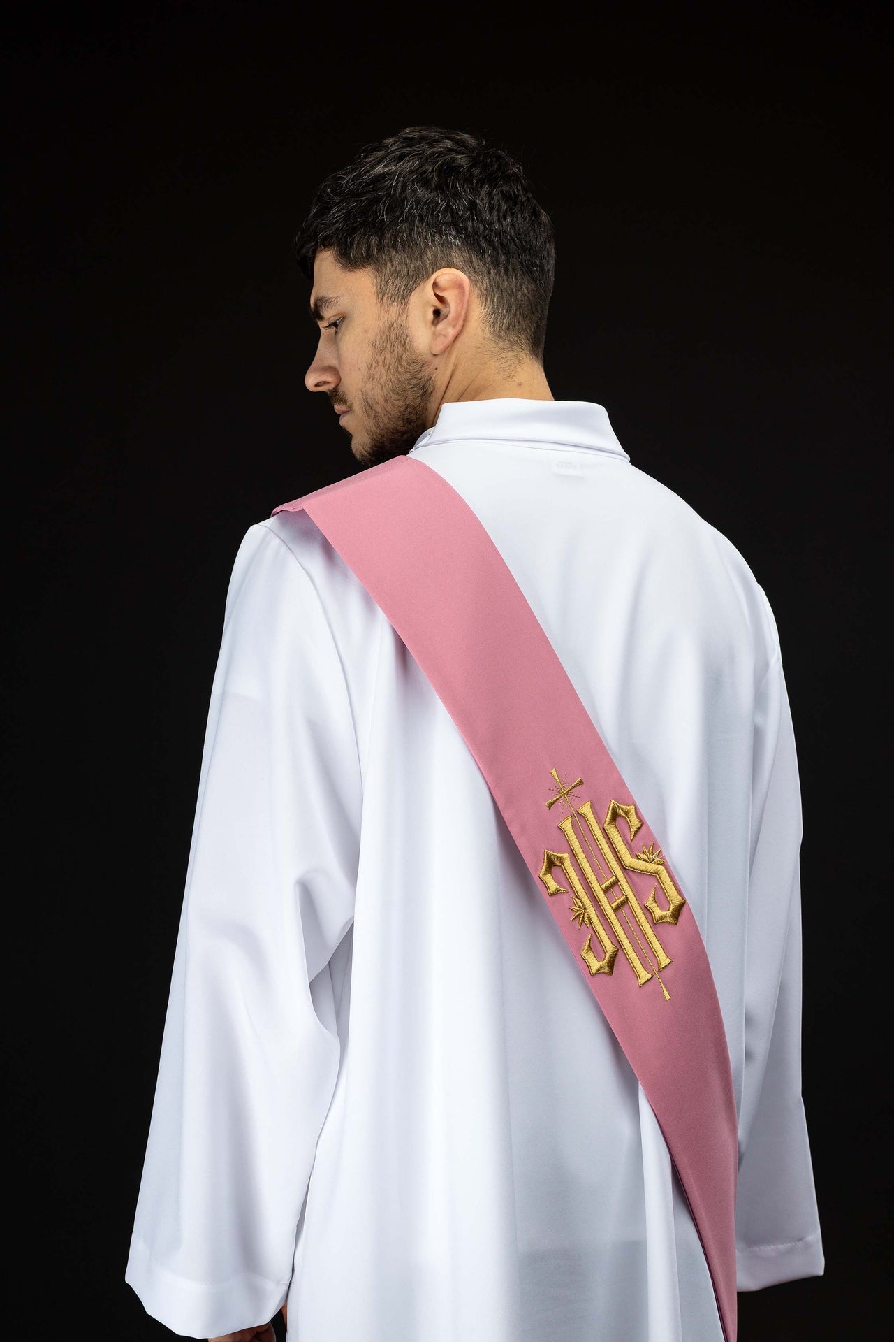 Étole de diacre brodée IHS avec croix KSD/135/08/01 RÓŻ - CHASUBLES.FR