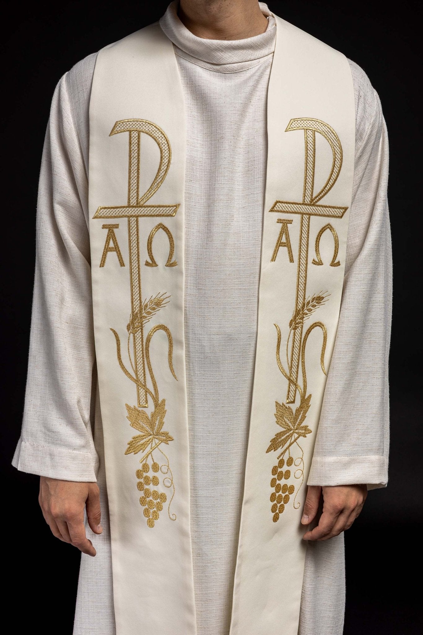 Étole de prêtre brodée Alpha et Omega écru KST/075/05/01 ECRU - CHASUBLES.FR