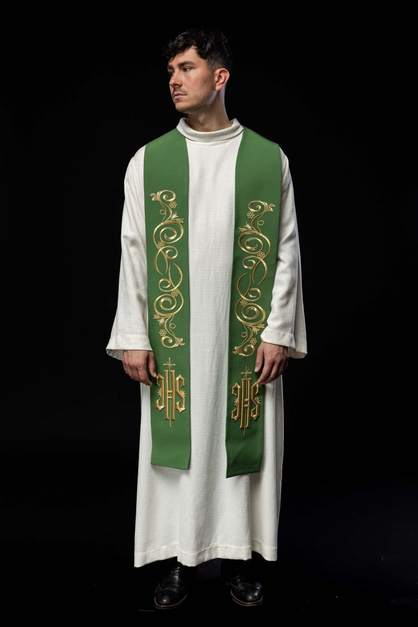 Étole de prêtre brodée IHS Green KST/031/01/01 ZIELONY - CHASUBLES.FR
