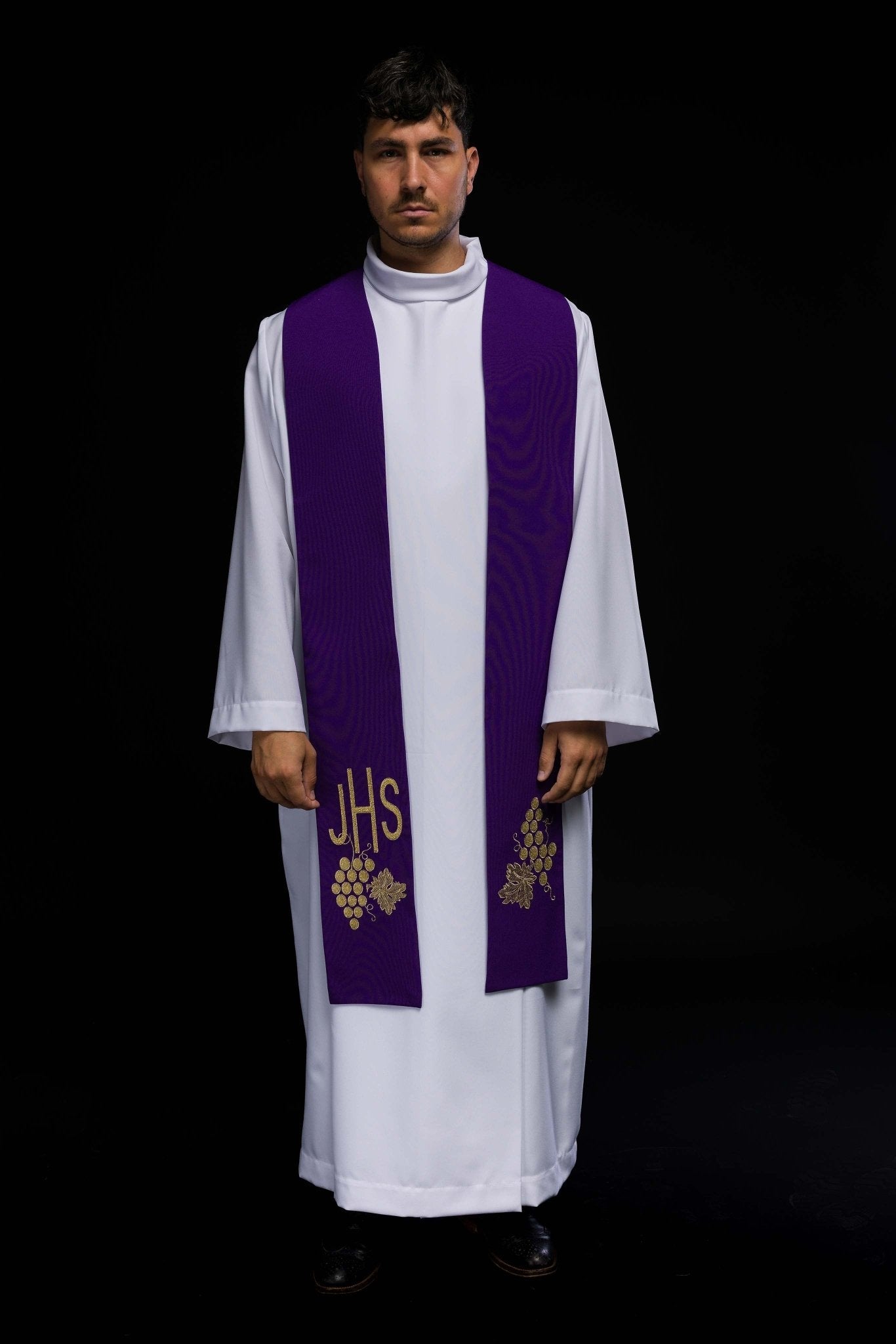 Étole de prêtre brodée IHS violet avec raisins KST/068/03/01 FIOLET - CHASUBLES.FR