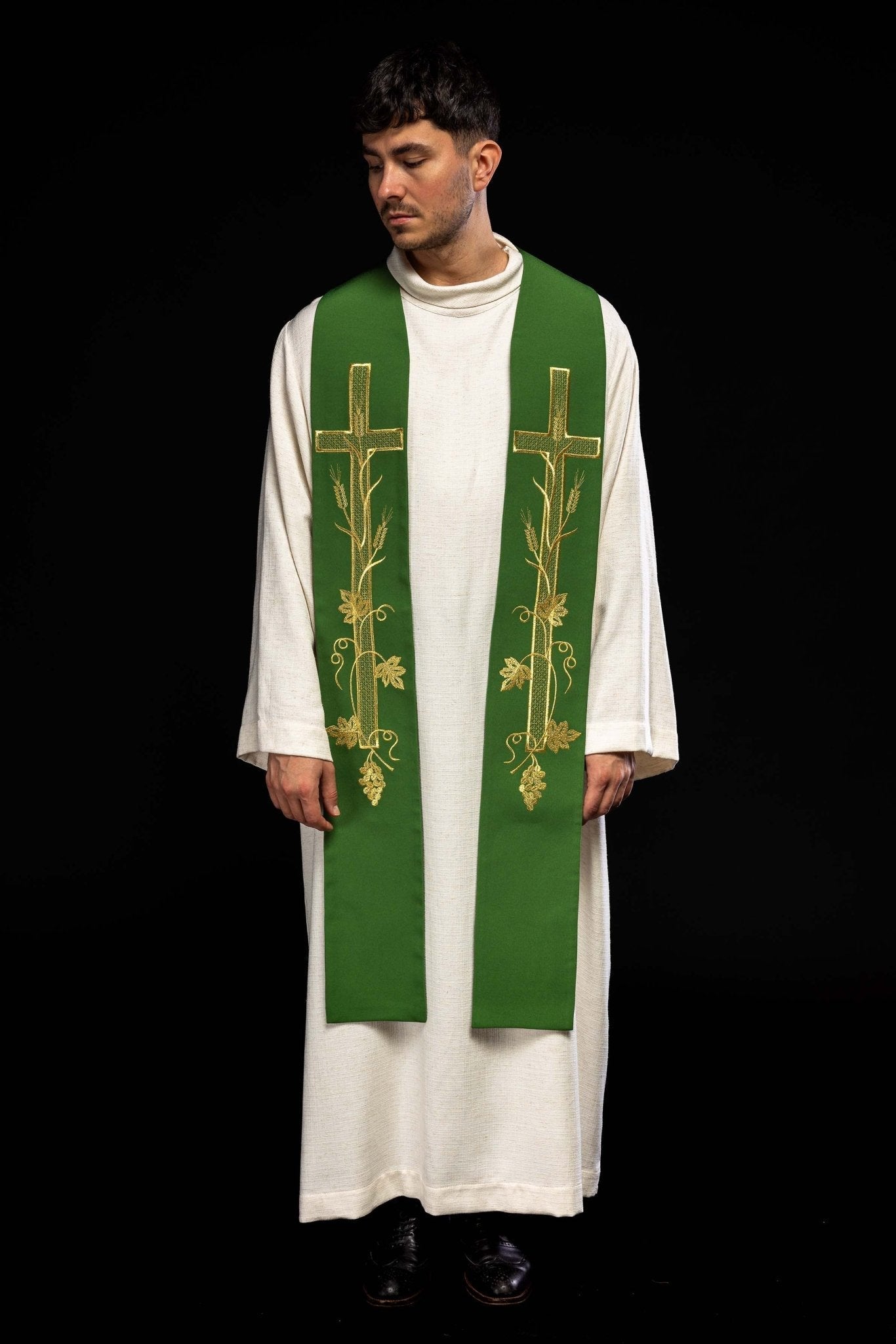 Étole de prêtre brodée verte Croix KST/072/01/01 ZIELONY - CHASUBLES.FR