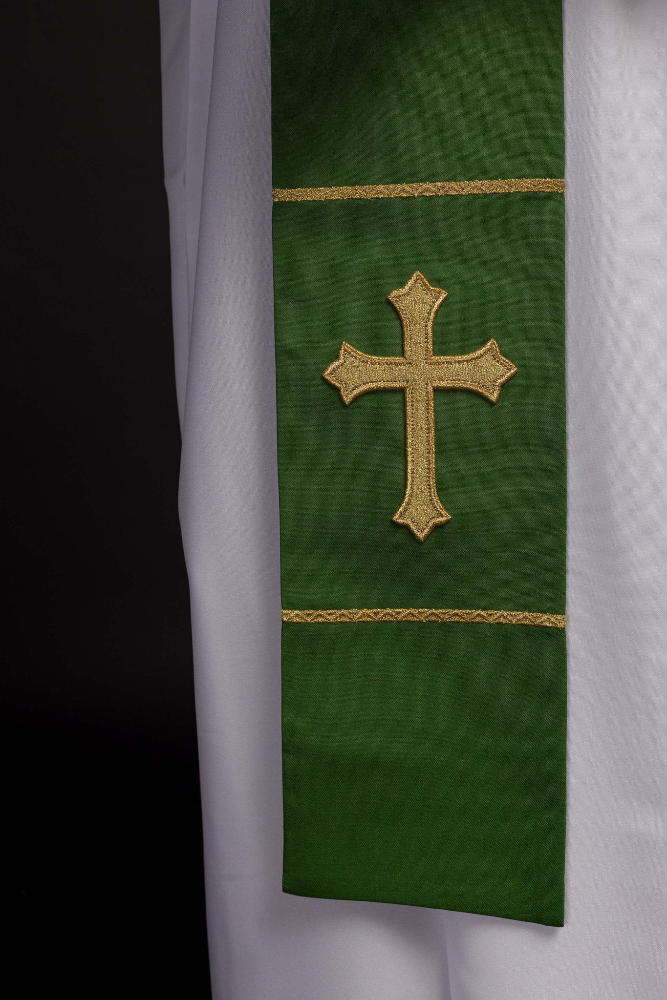 Étole de prêtre brodée verte Croix KST/063/01/01 ZIELONY - CHASUBLES.FR