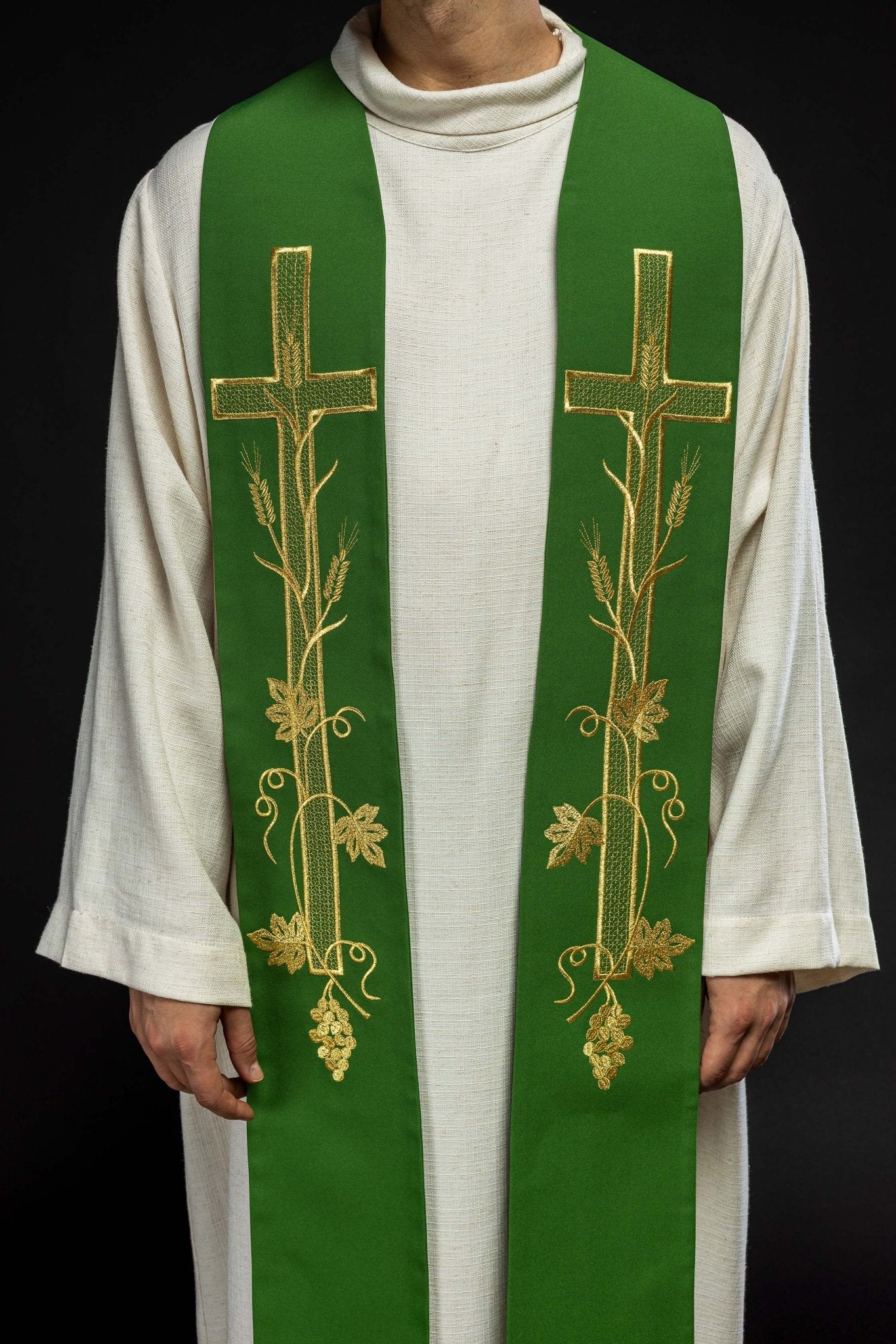 Étole de prêtre brodée verte Croix KST/072/01/01 ZIELONY - CHASUBLES.FR