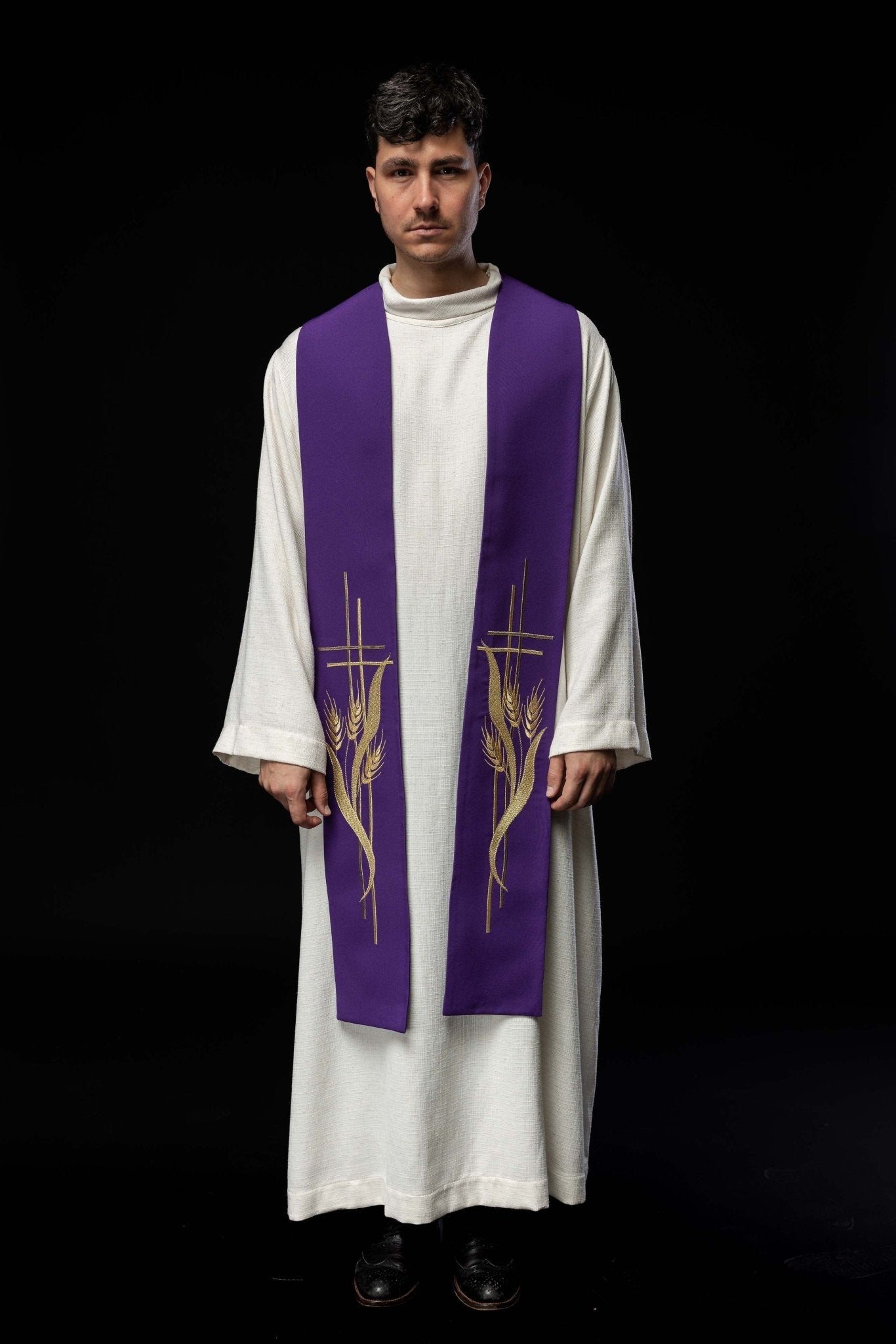 Étole de prêtre brodée violet Violet KST/083/03/01 FIOLET - CHASUBLES.FR