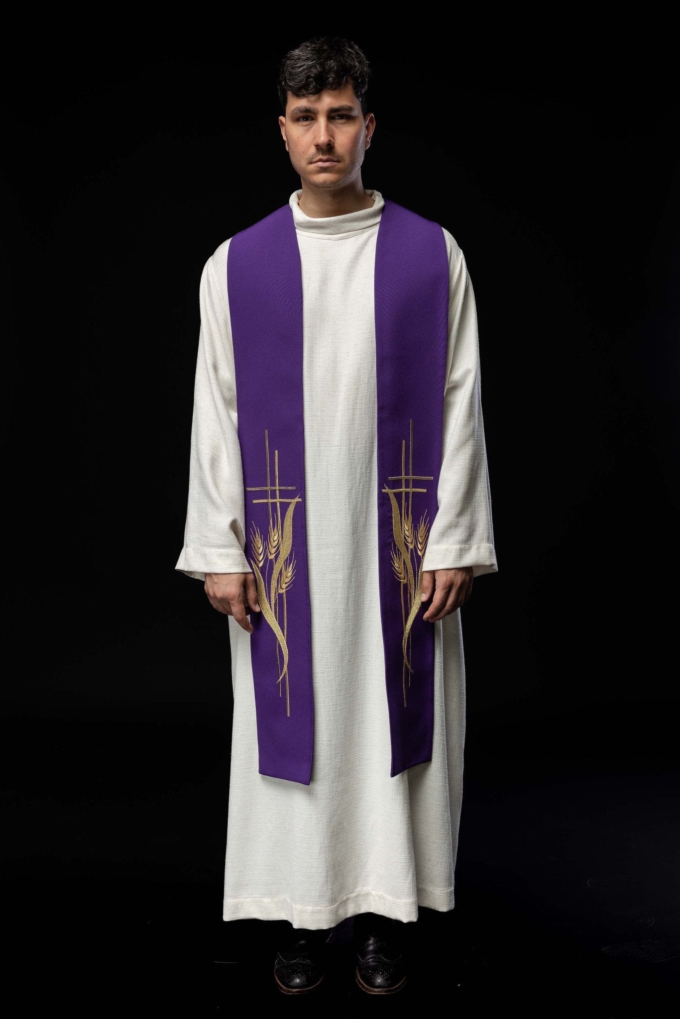 Étole de prêtre brodée violet Violet KST/083/03/01 FIOLET - CHASUBLES.FR