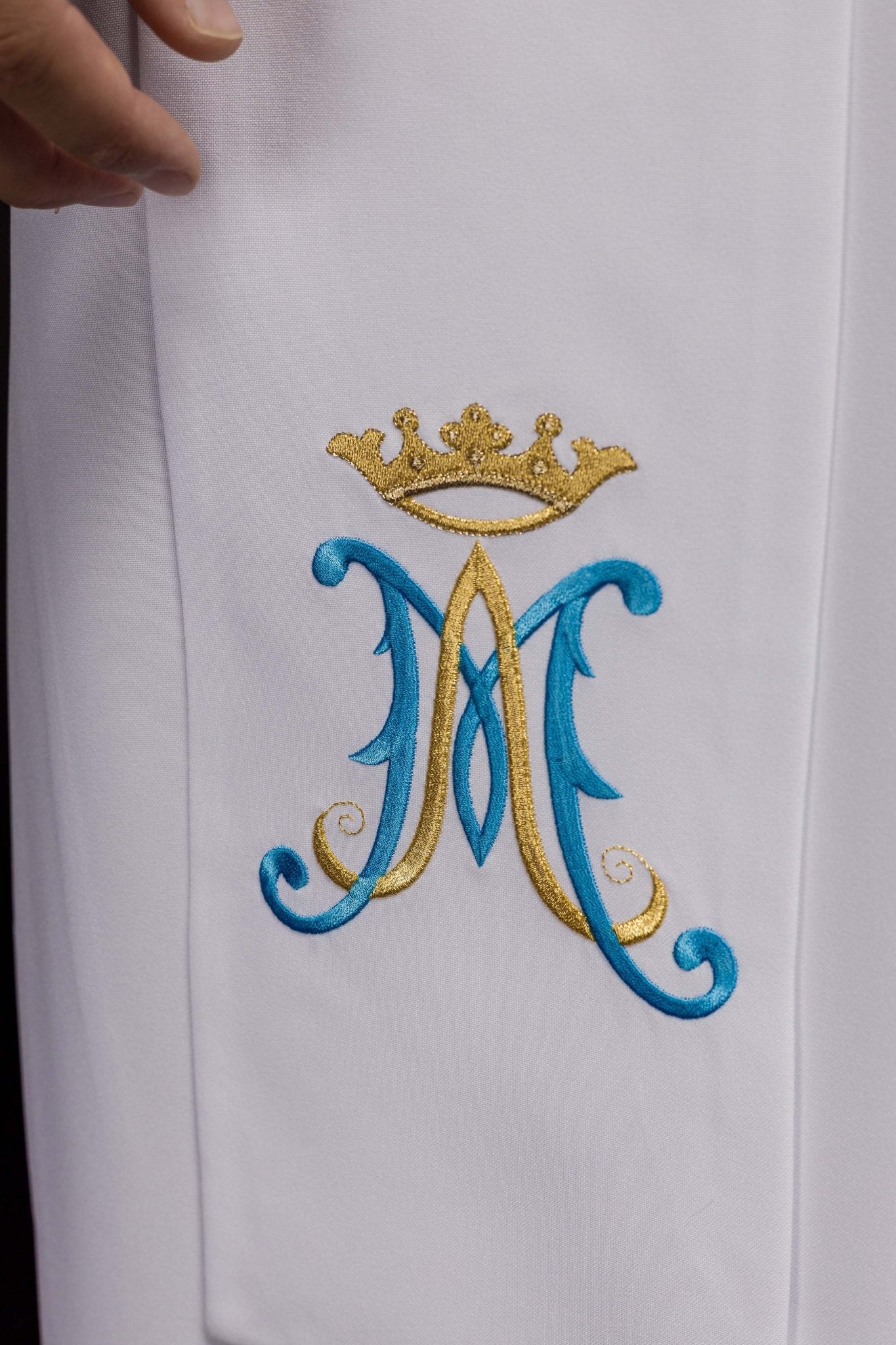 Étole de prêtre mariale blanche brodée KST/061/04/01 BIAŁY - CHASUBLES.FR