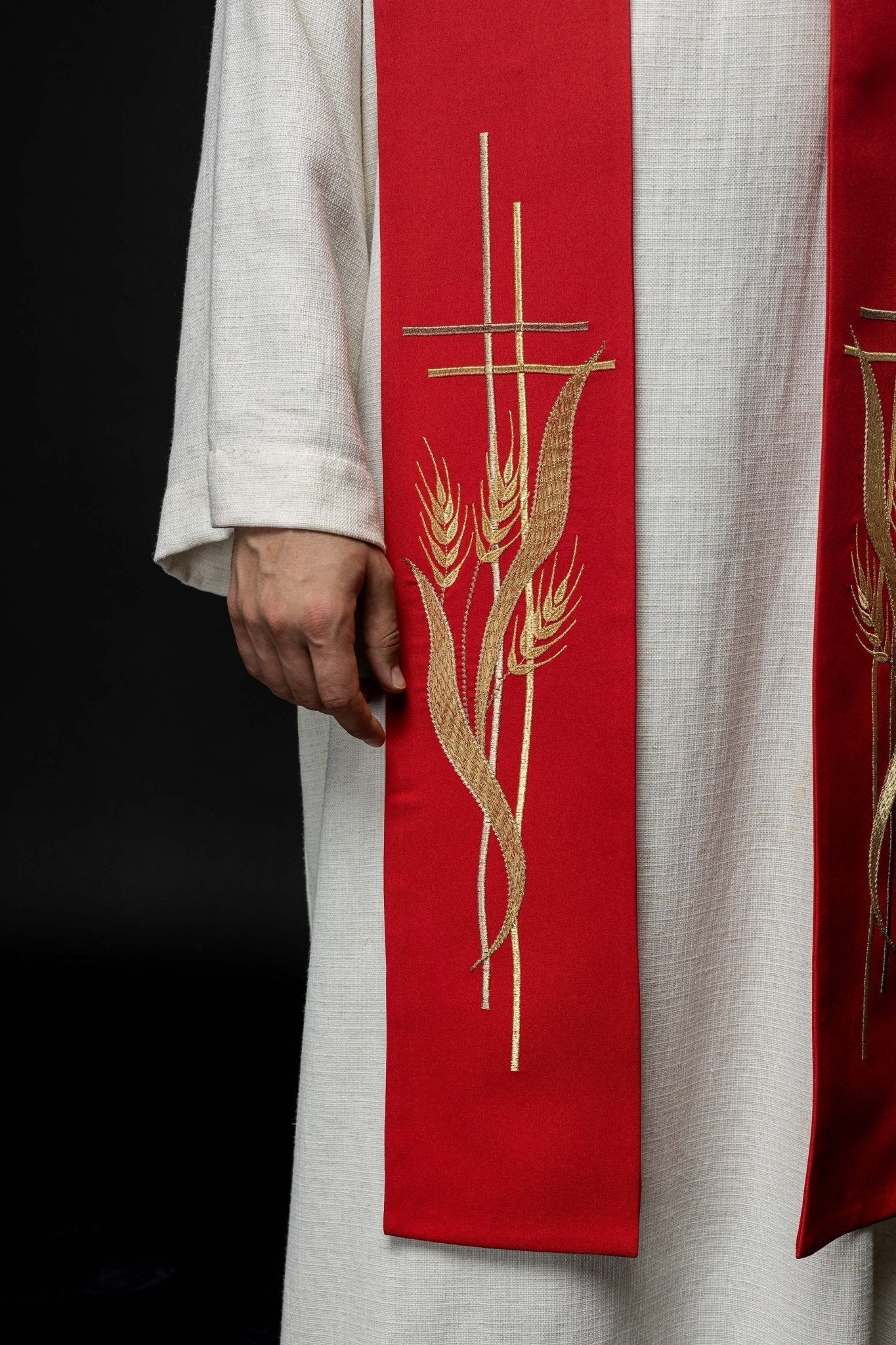 Étole de prêtre rouge brodée KST/083/02/01 CZERWONY - CHASUBLES.FR