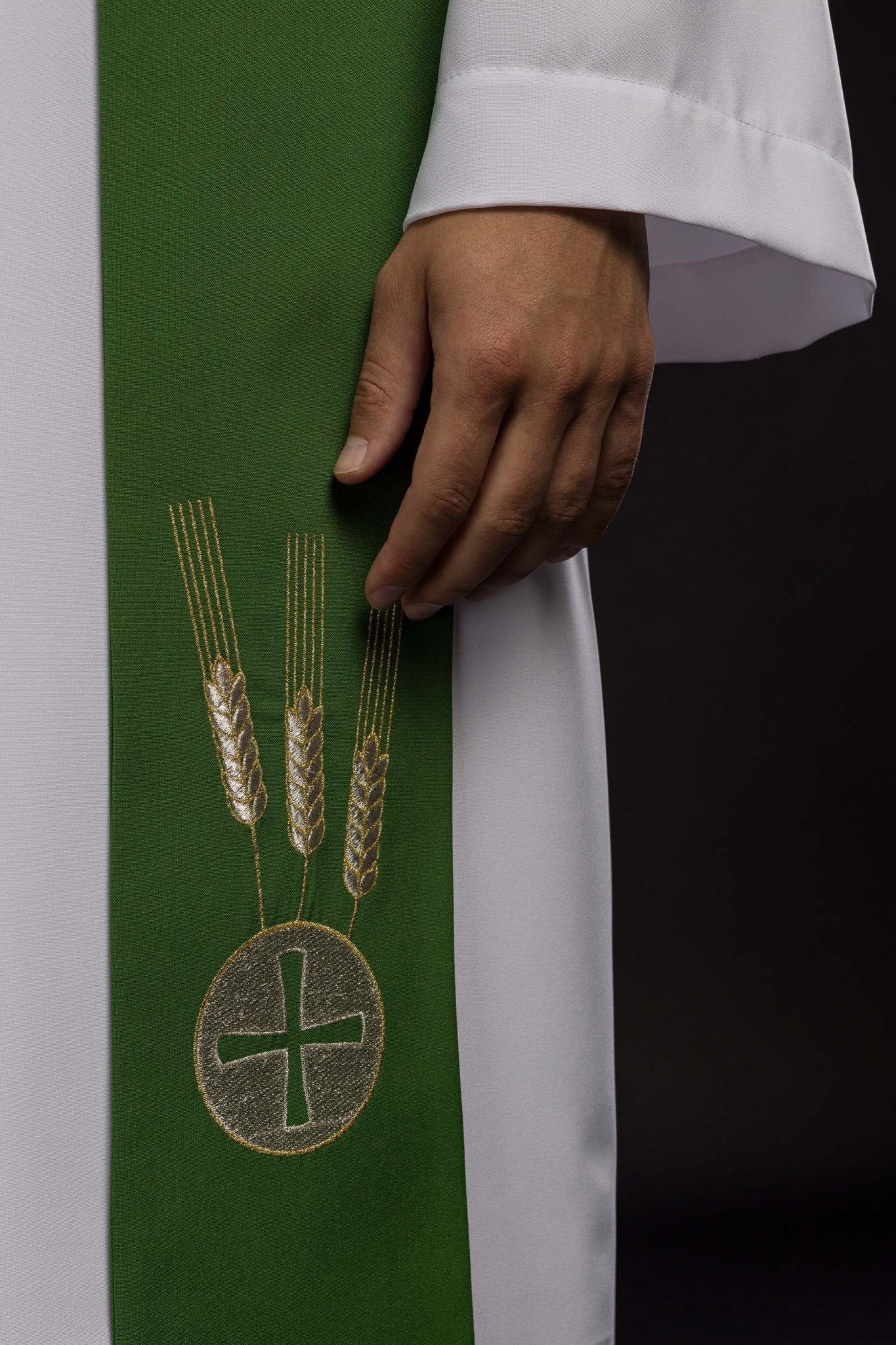 Étole de prêtre verte brodée Calice, oreilles et raisins KST/009/01/01 ZIELONY - CHASUBLES.FR