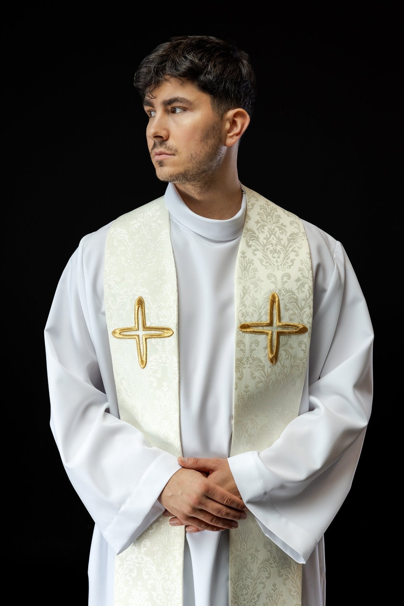 Étole en jacquard brodé avec motifs croisés écru S - 2054 - 05 - 67 - CHASUBLES.FR