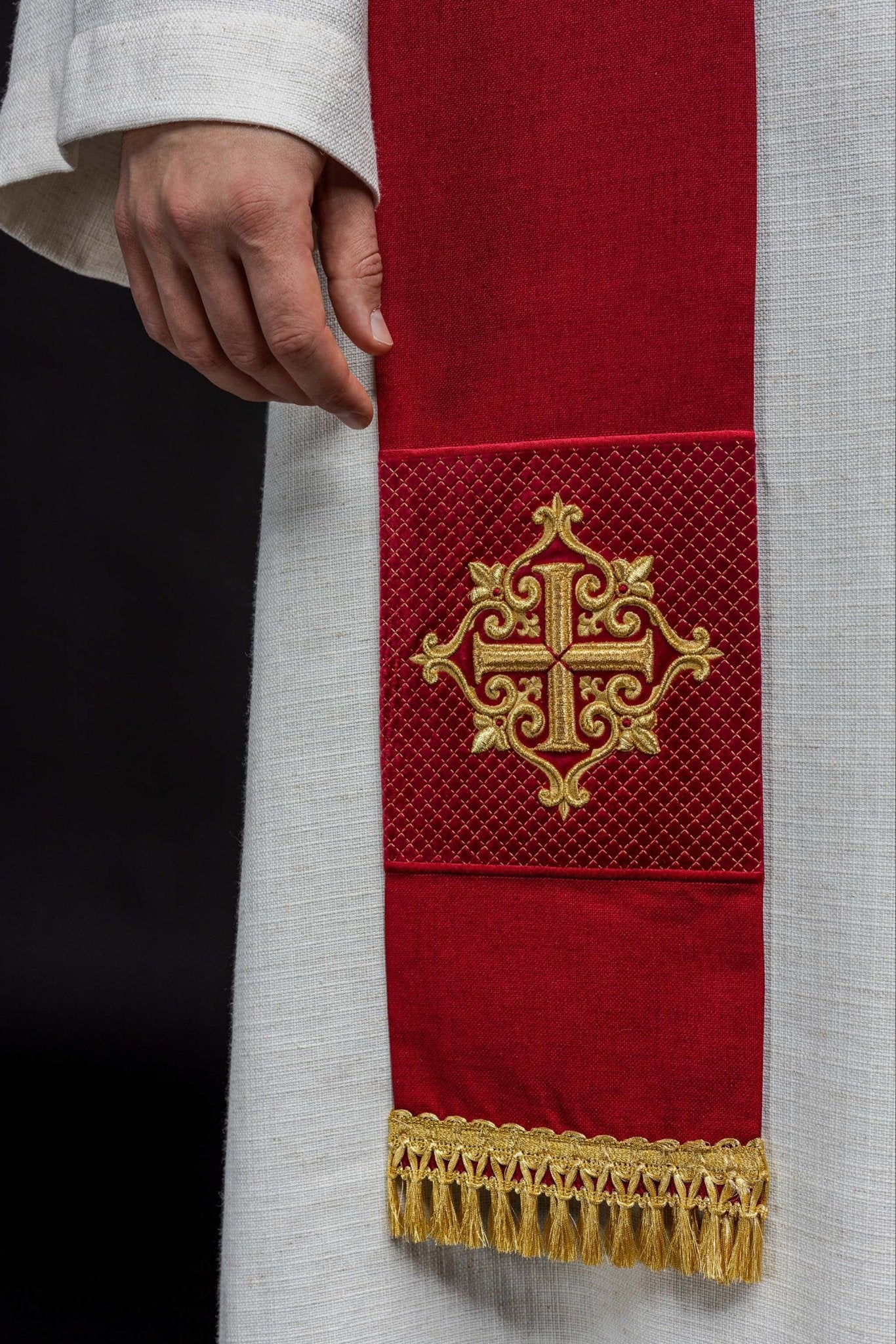 Étole en velours rouge LE/2029/02 - CHASUBLES.FR