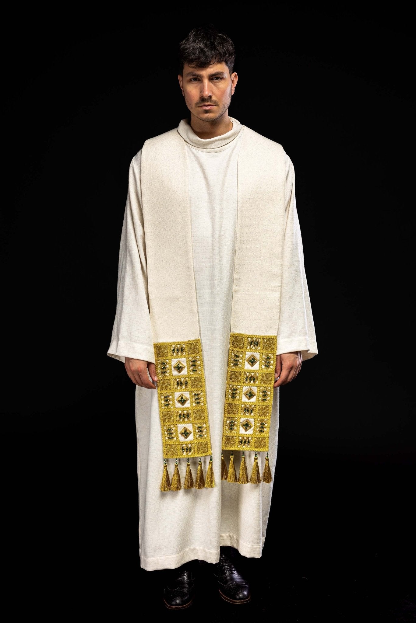 Étole faite à la main avec pierres naturelles Handmade 2013 HM/2013/05/71 - CHASUBLES.FR