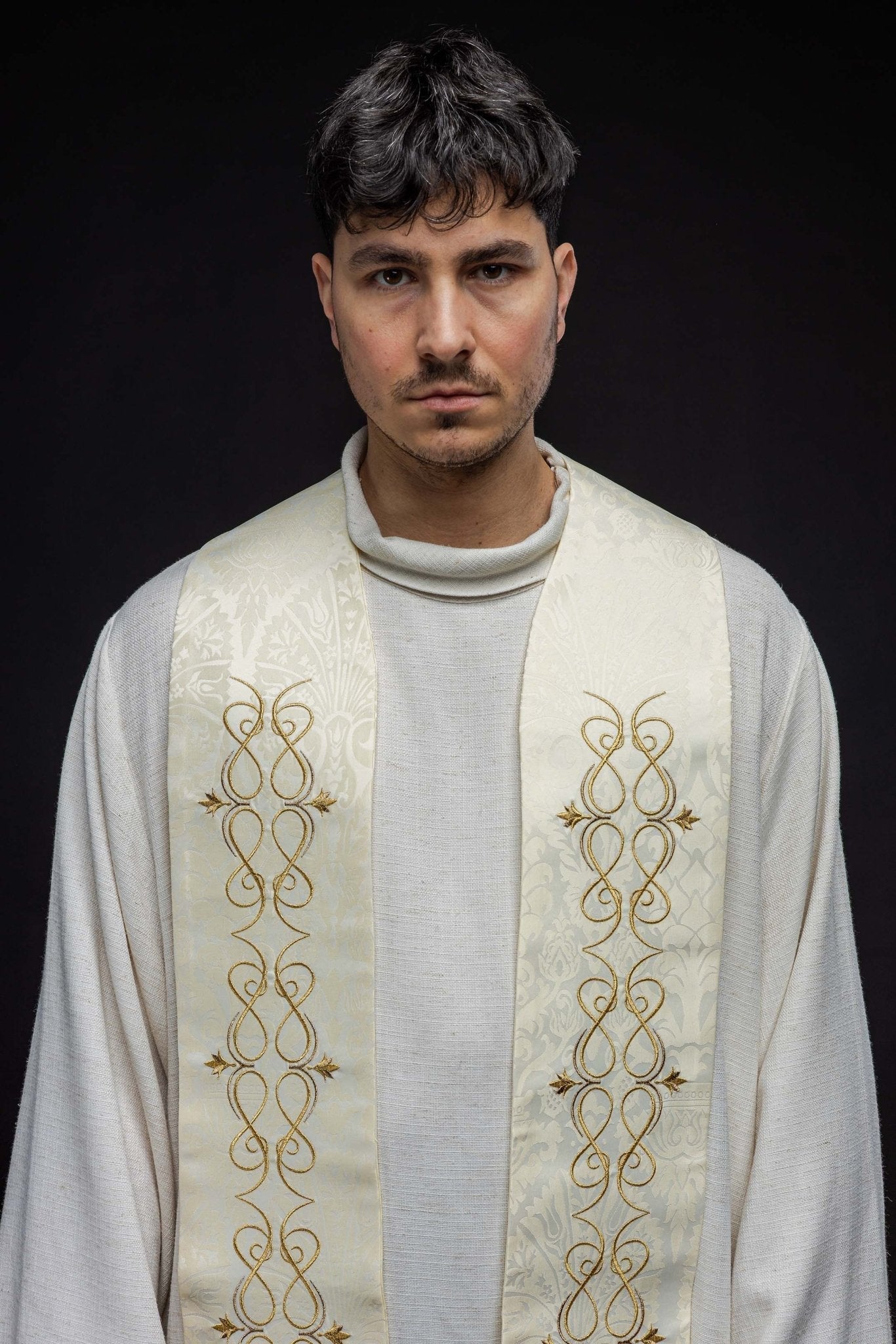 Étole romaine avec broderie HA2105 - 05 - CHASUBLES.FR