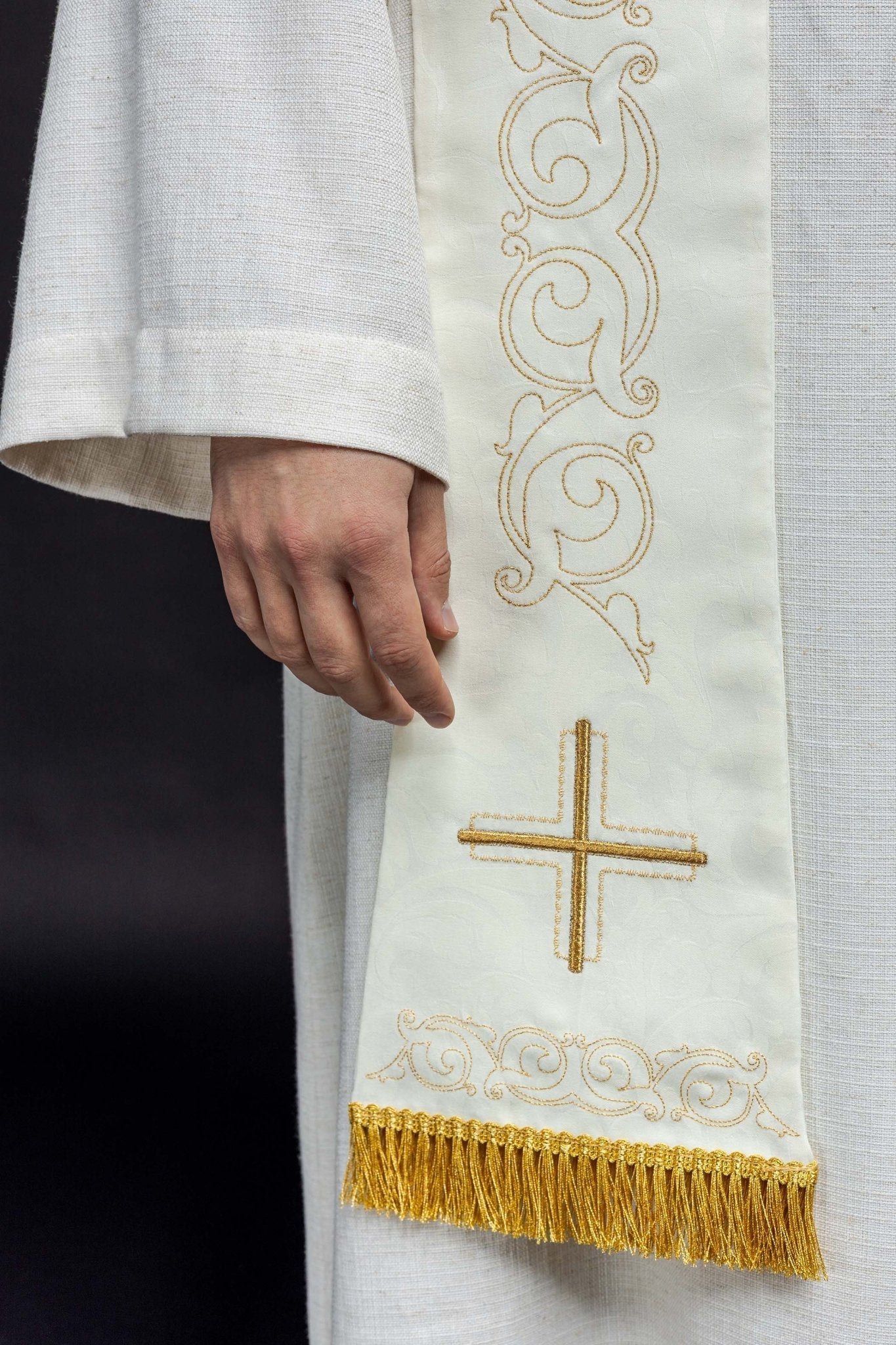 Étole romaine avec broderie de croix HA2102 - 05 - CHASUBLES.FR
