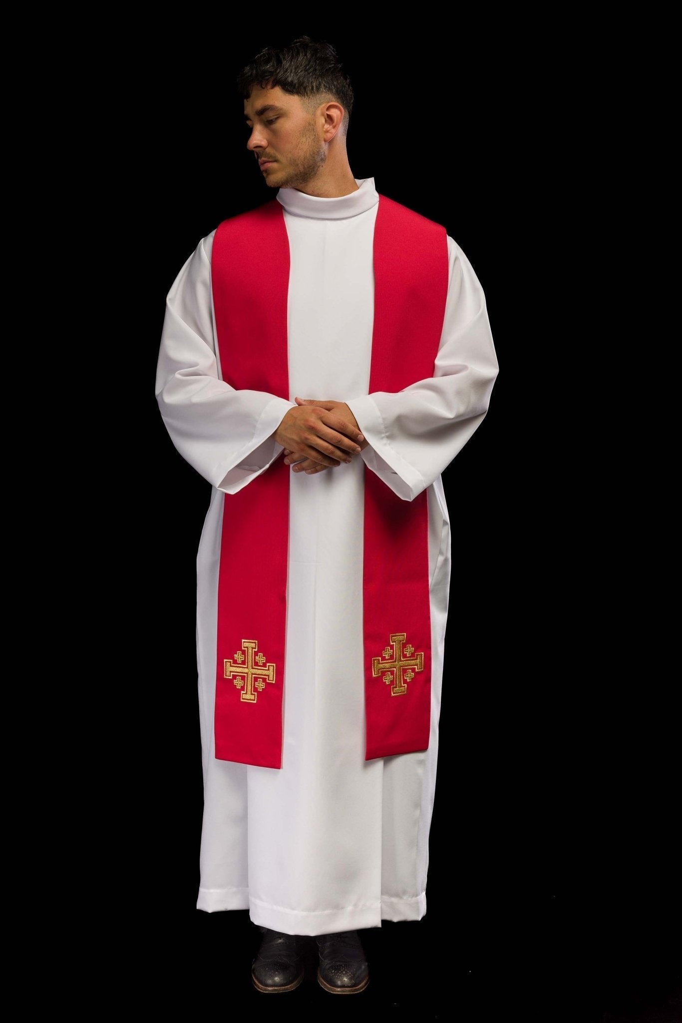 Étole sacerdotale rouge brodée de la croix de Jérusalem KST/046/02/01 CZERWONY - CHASUBLES.FR