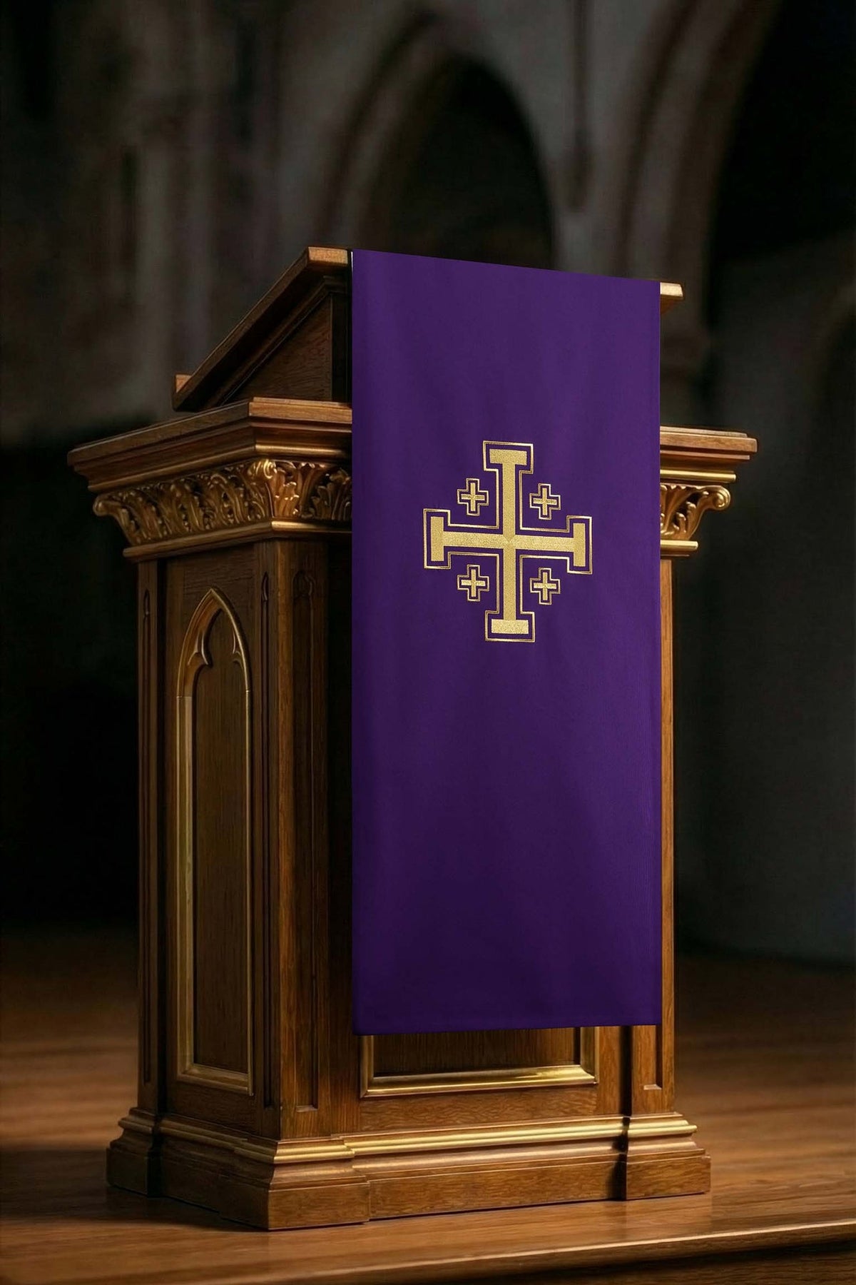 Voile de lutrin violet avec broderie de la croix de Jérusalem, vue de face