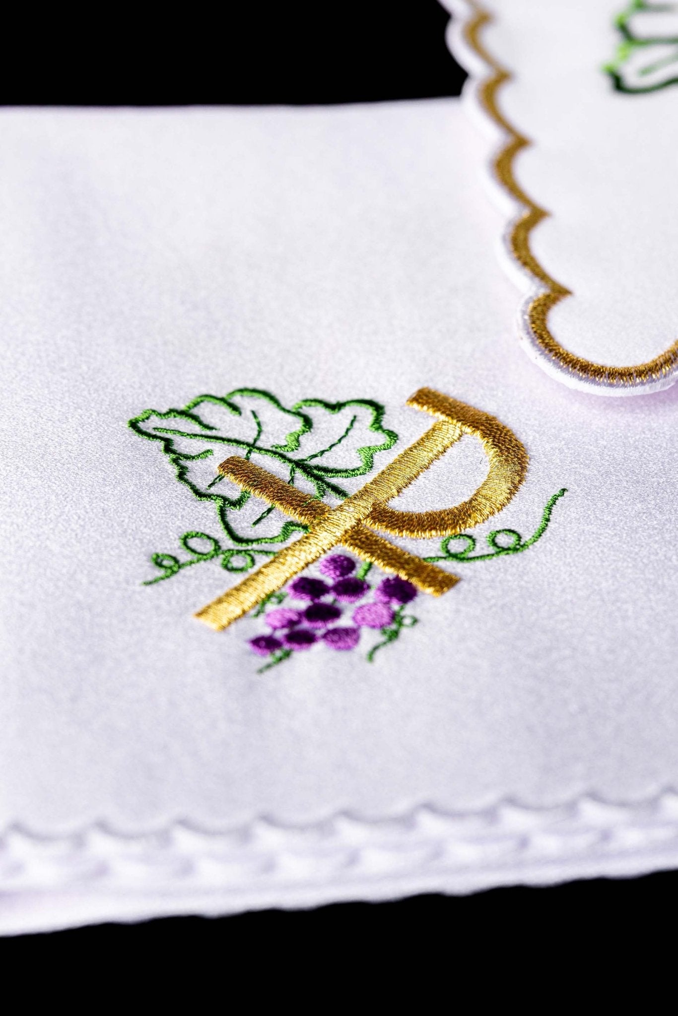 Linge d'autel avec une broderie de PAX et de raisins KK/002 - CHASUBLES.FR