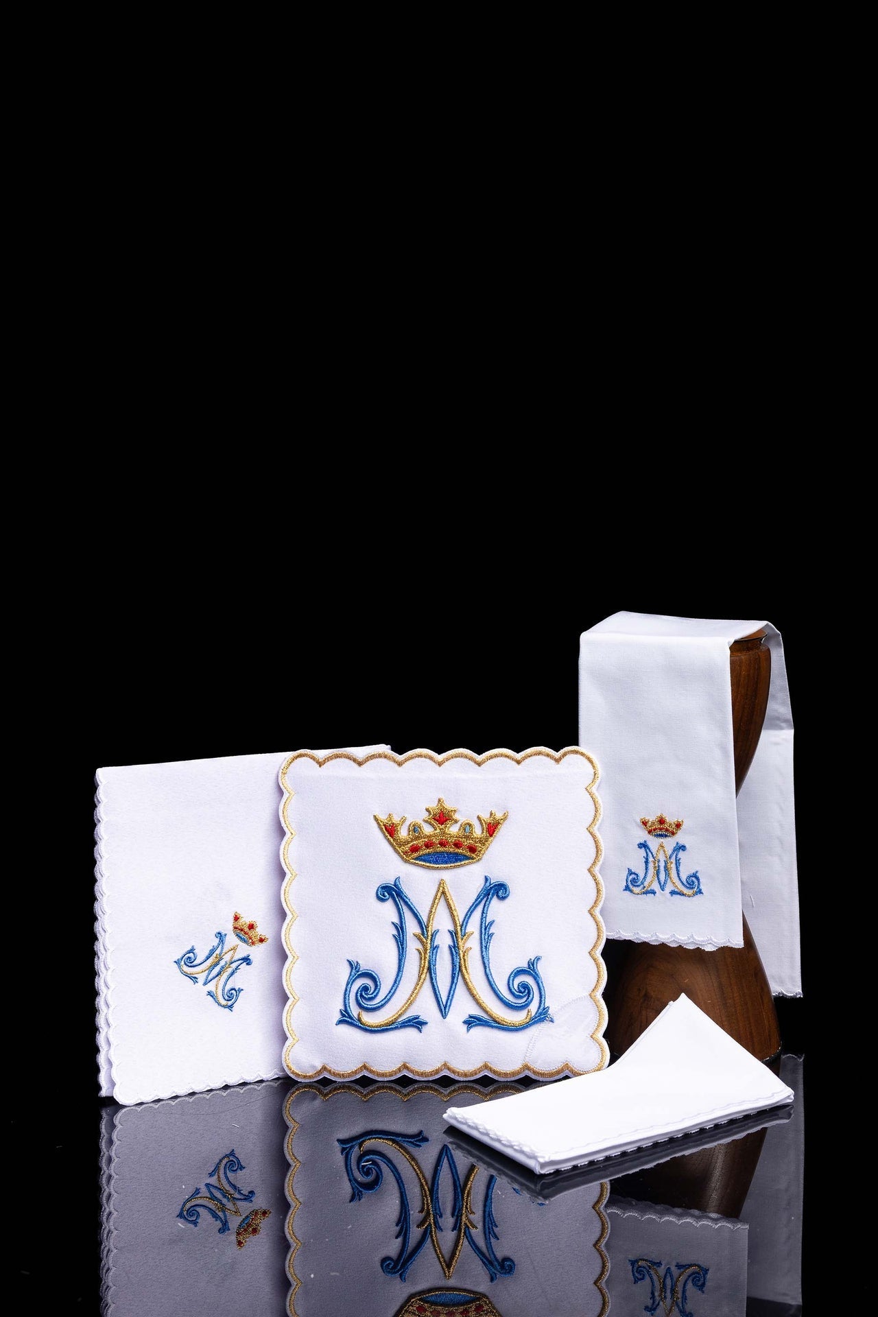 Linge d'autel brodé KK/179 - CHASUBLES.FR