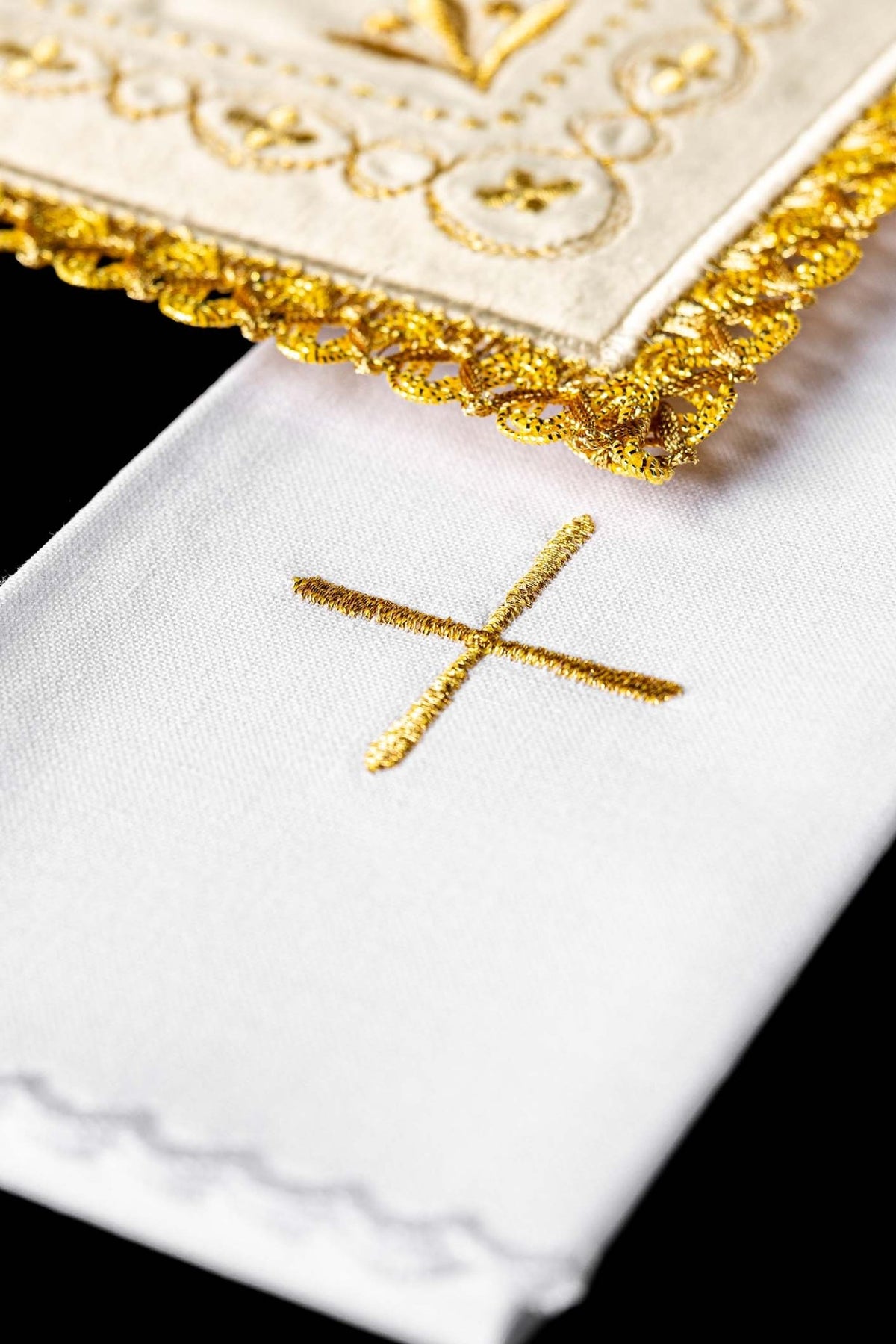 Linge d'autel brodé en velours écru KK/5006/C2 - CHASUBLES.FR