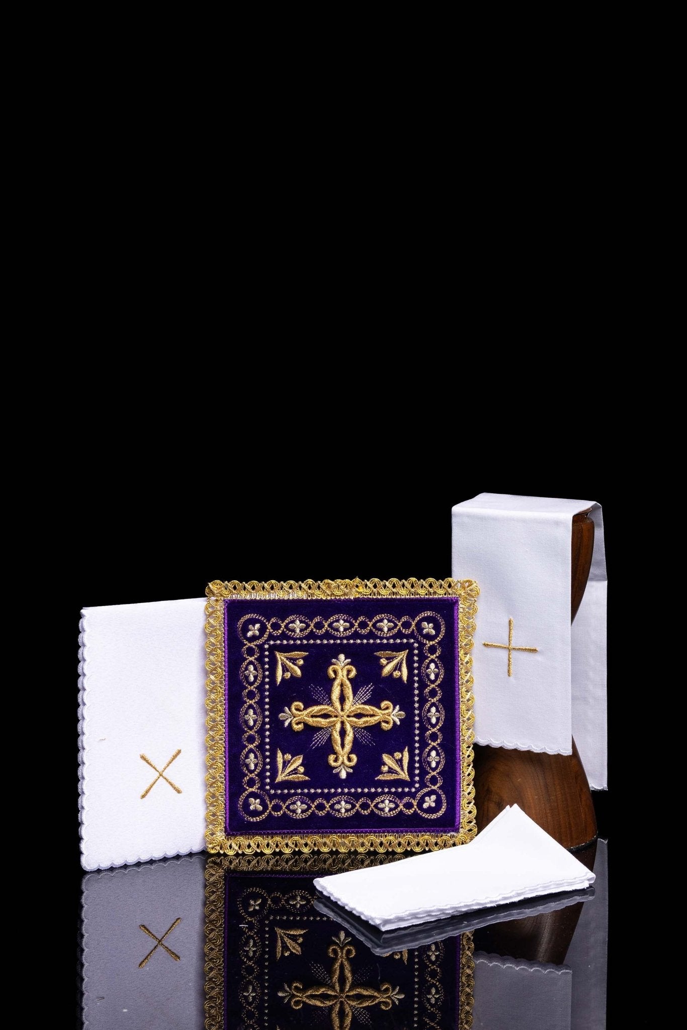 Linge d'autel coton brodé en velours vert KK/5006/C4 - CHASUBLES.FR