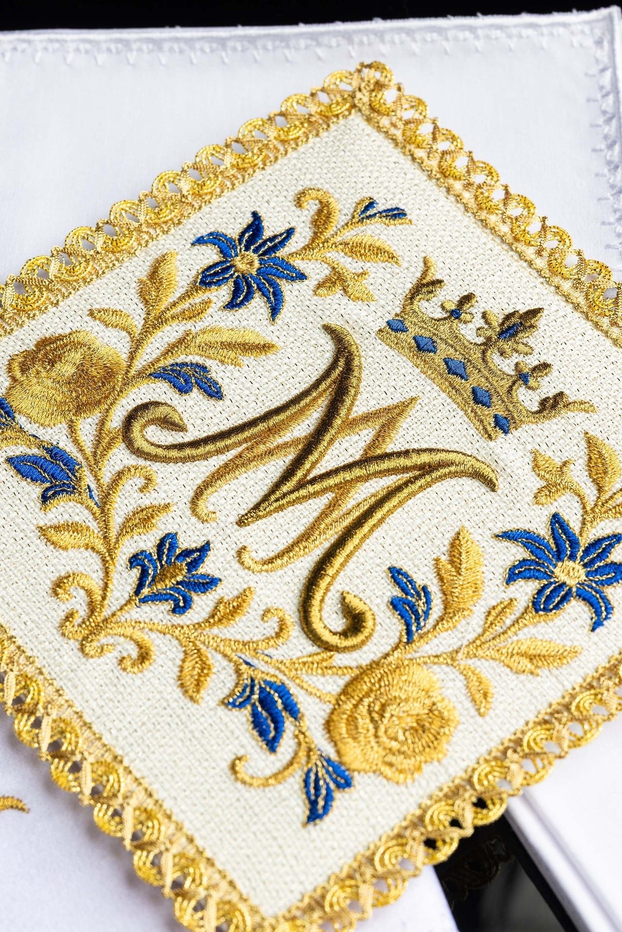 Linge de calice brodé avec symbole marial LE/5045 - CHASUBLES.FR