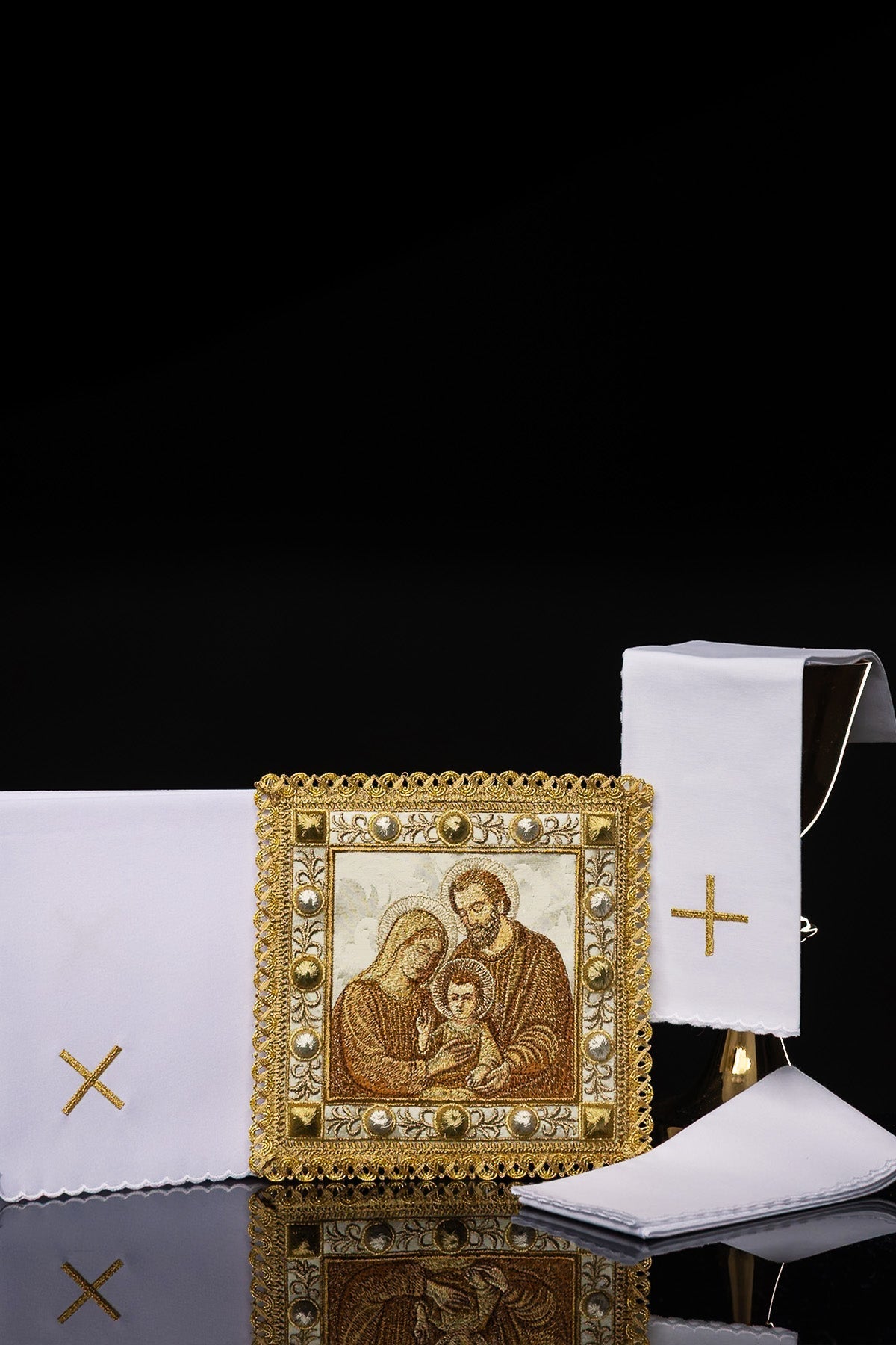 Linge de calice de Noël avec l’image de la Sainte Famille S-5575 - CHASUBLES.FR