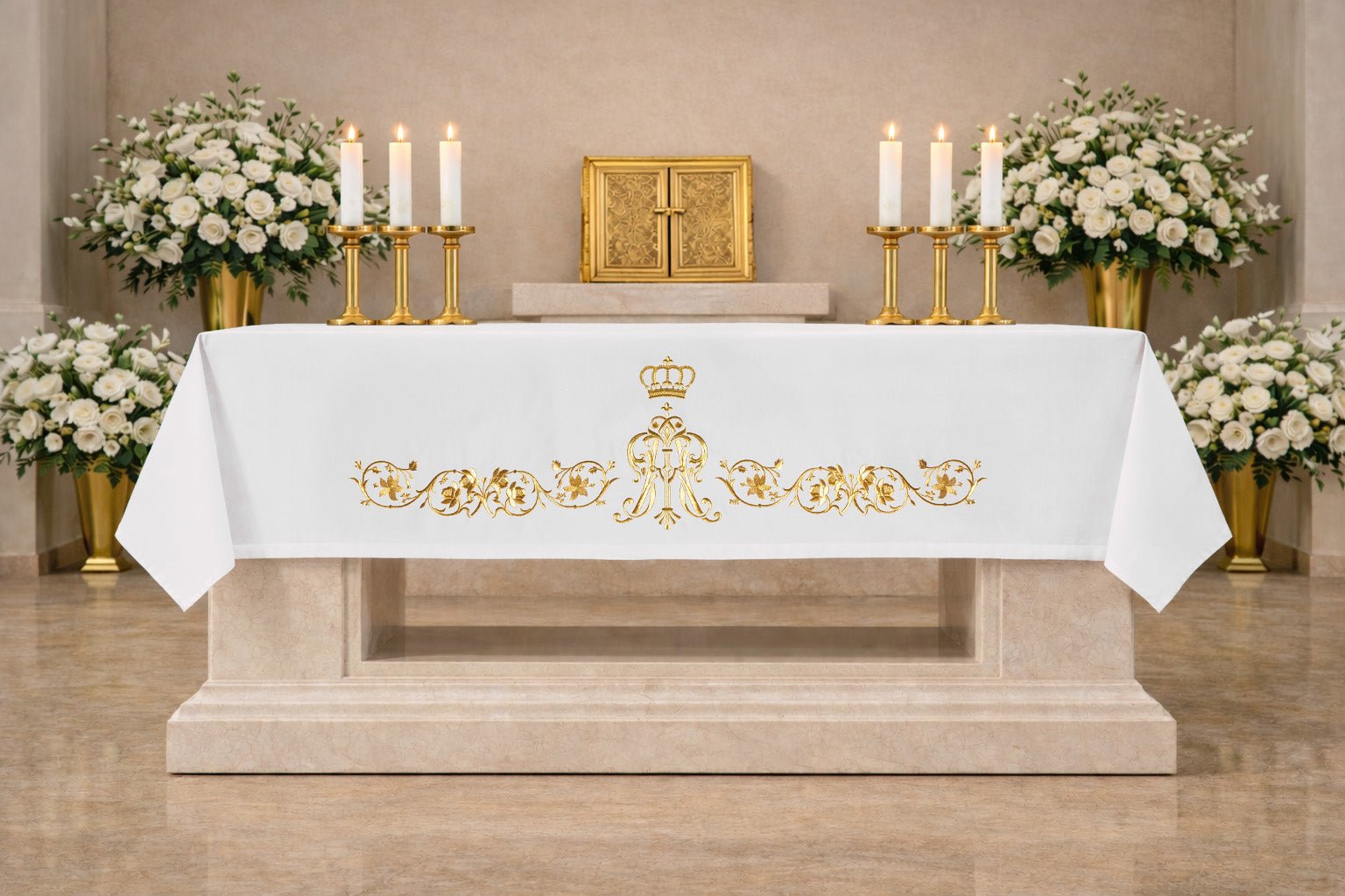 Nappe d’autel avec symbole marial brodé S-8864-04 150*300 - CHASUBLES.FR
