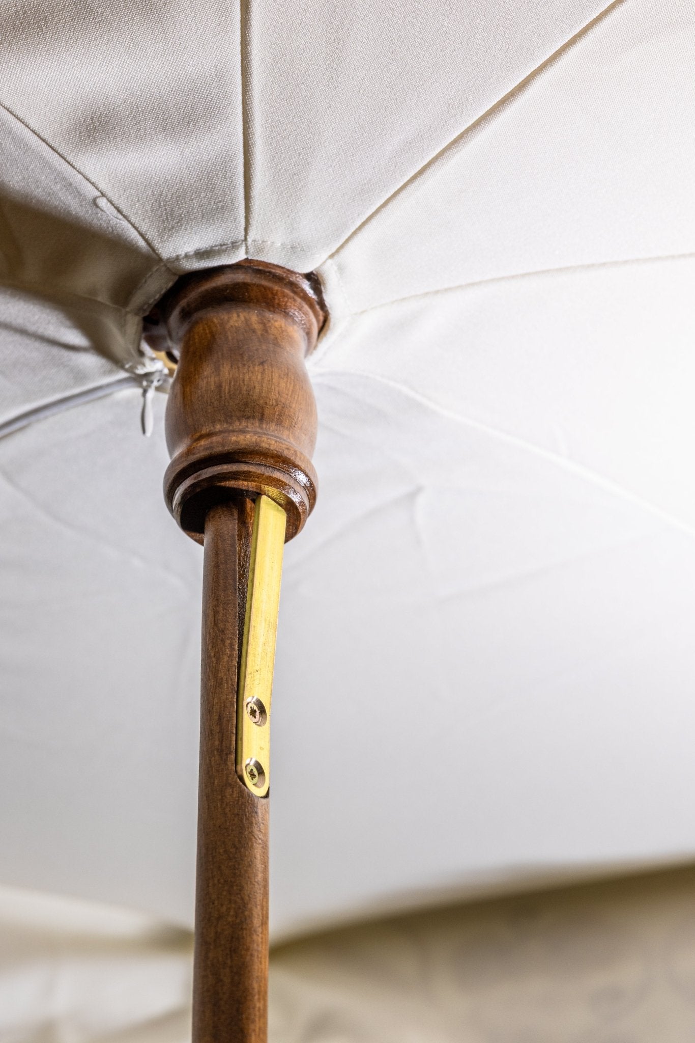 Ombrelle de procession ornée vigne et blé KPP/002/05/20 o 100cm ECRU SAT. - CHASUBLES.FR