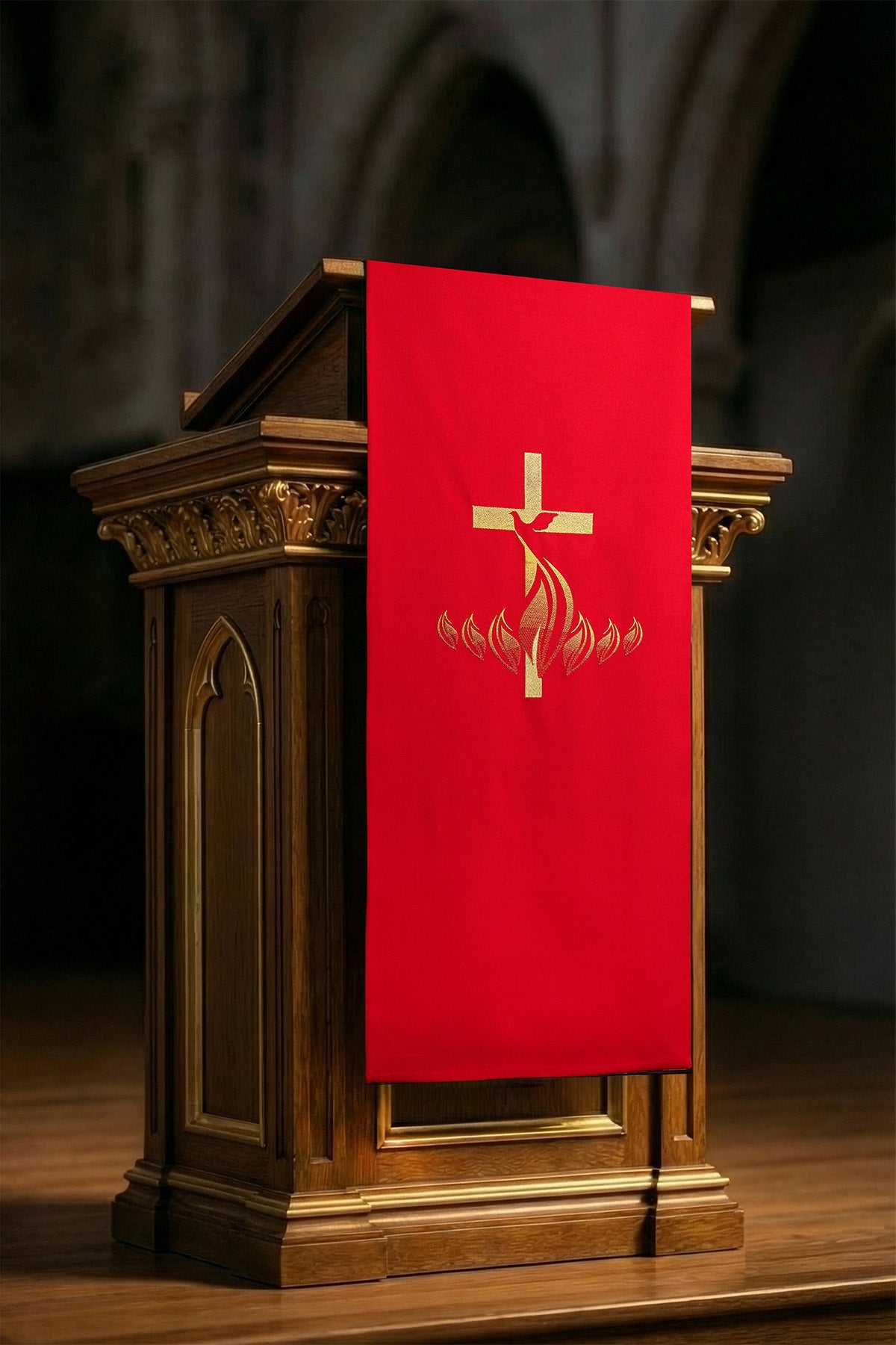 Rouge voile de lutrin brodé avec le symbole de la croix et du feu KMO/216/02/01 CZERWONY 55*250 - CHASUBLES.FR