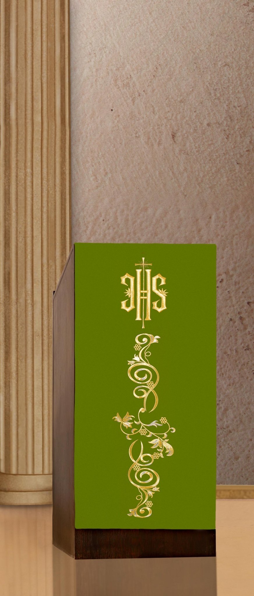 Vert voile de lutrin brodée avec motif IHS KMO/018/01/01 ZIELONY 55*250 - CHASUBLES.FR