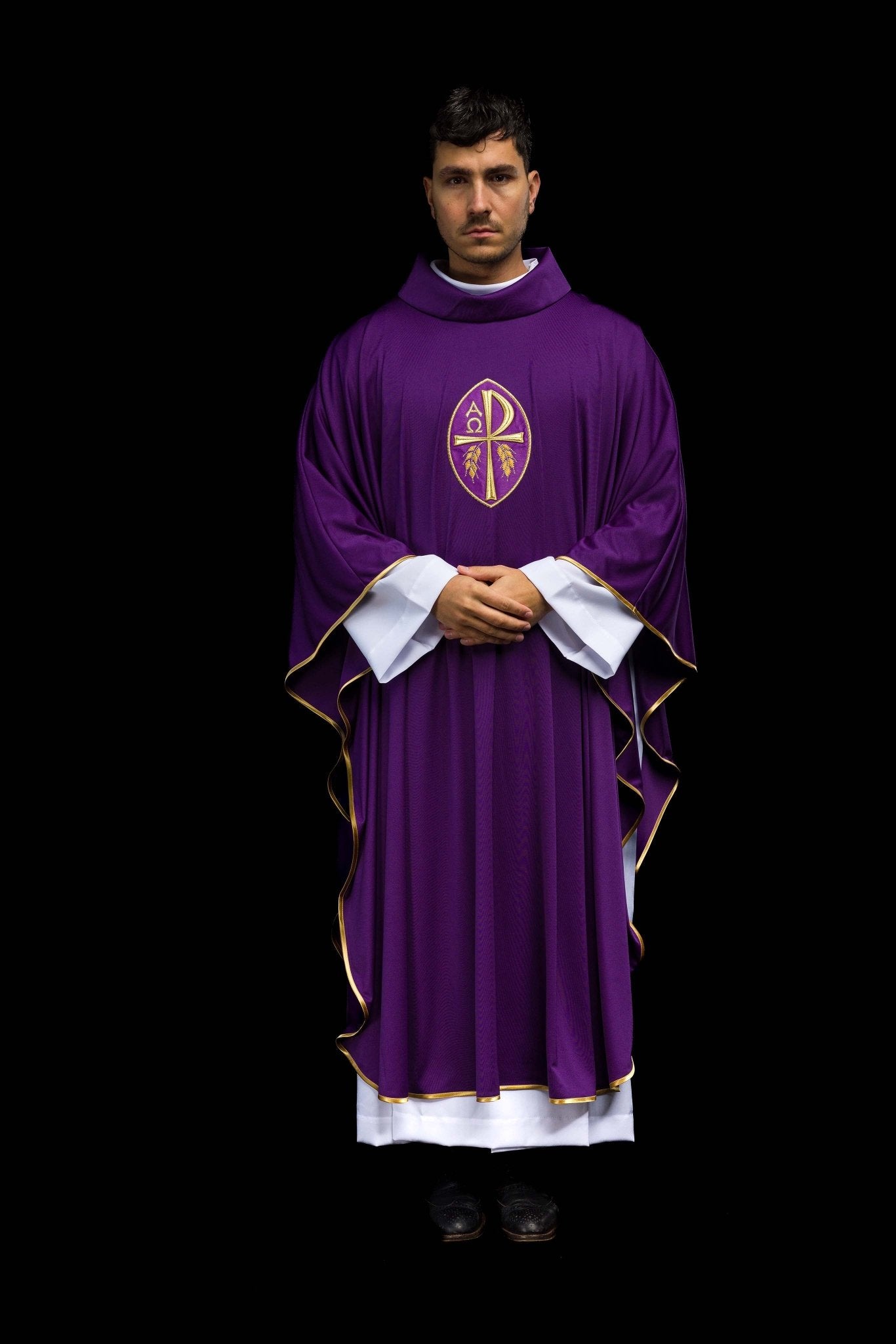 Violet chasuble PAX en tissu léger SACROLITE KOR/387/03/78 - CHASUBLES.FR