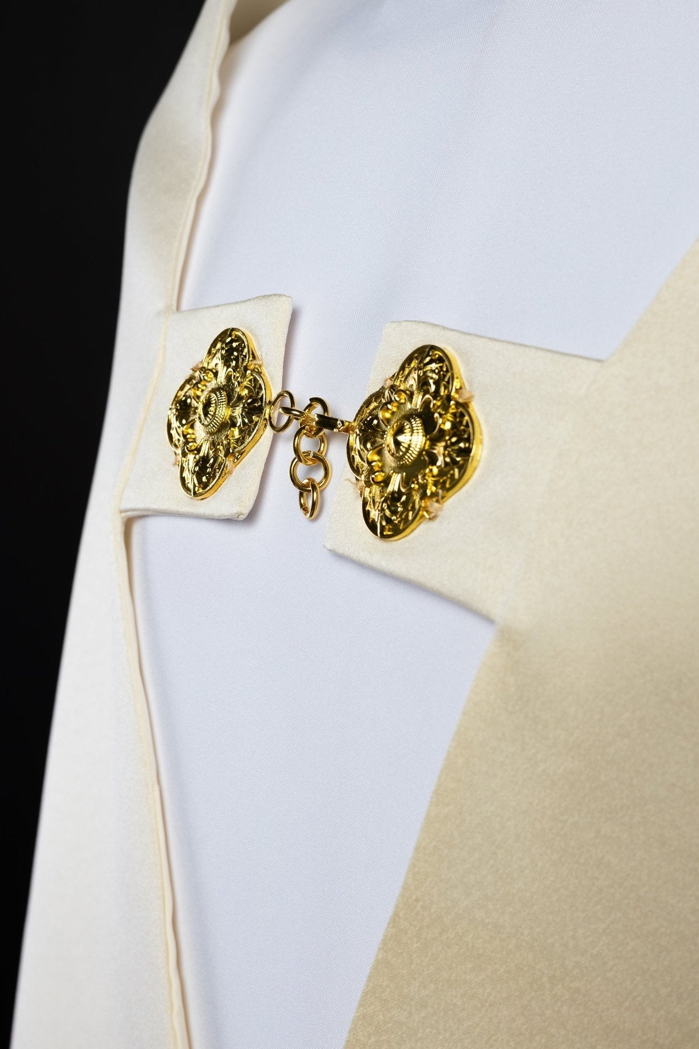 Voile brodé de Marie écrue KWL/023/05/20 50*270 ECRU SAT. - CHASUBLES.FR