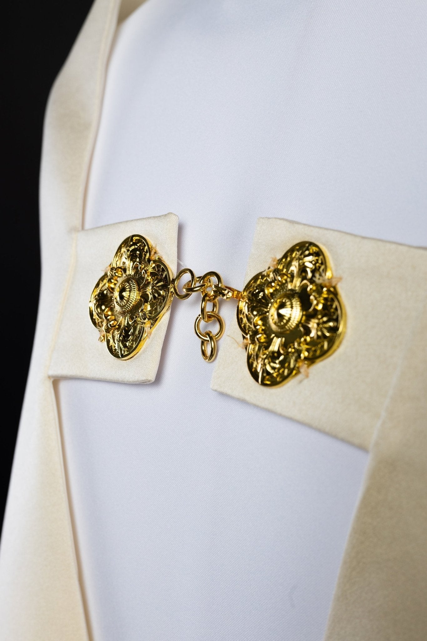 Voile liturgique écru avec calice brodé KWL/013/05/20 50*270 ECRU SAT. - CHASUBLES.FR