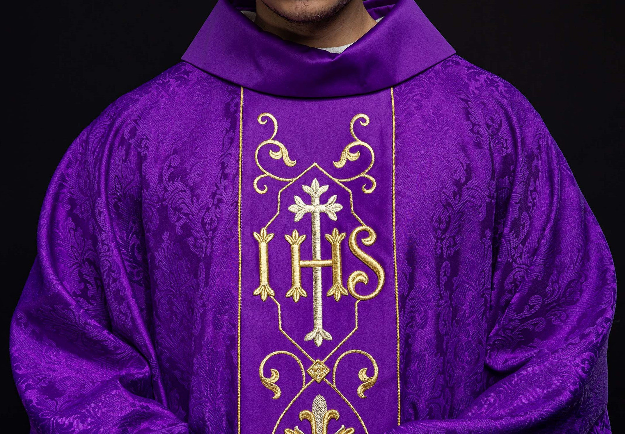 Comment construire une communauté paroissiale autour de la liturgie ? - CHASUBLES.FR