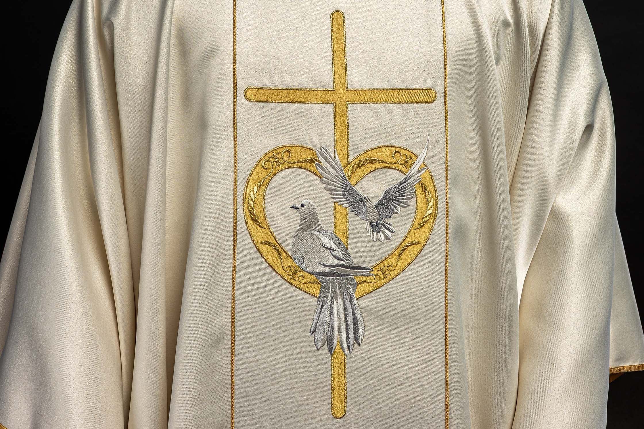Sermons de mariage - comment parler d'amour et de sacrement - CHASUBLES.FR