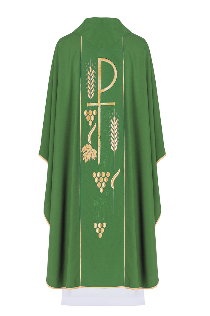 Chasuble verte brodée d'un calice IHS