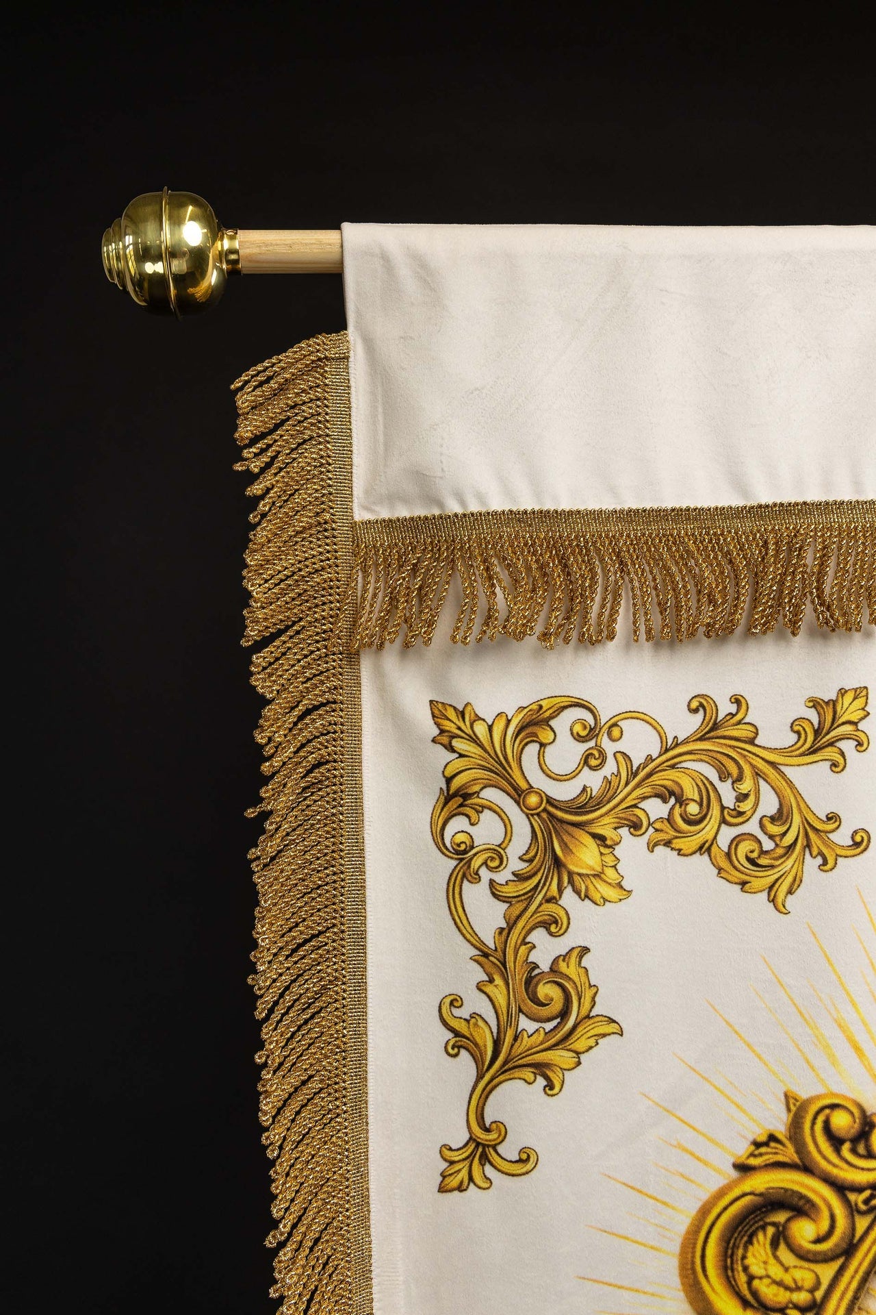 Bannière liturgique imprimée recto verso avec le Sacré-Cœur de Jésus et le christogramme IHS