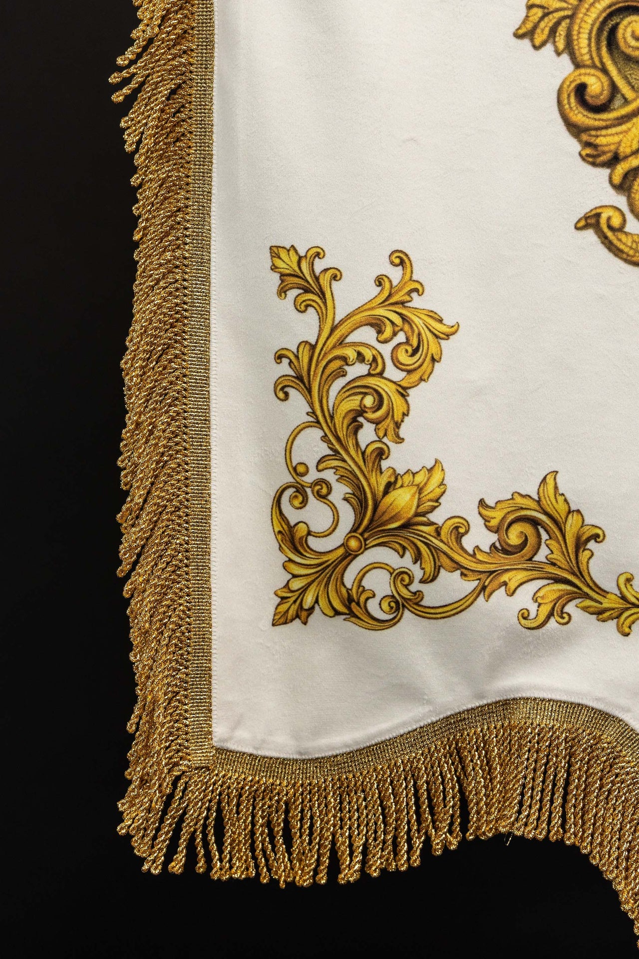 Bannière liturgique mariale imprimée recto verso avec le symbole du Cœur et le monogramme marial