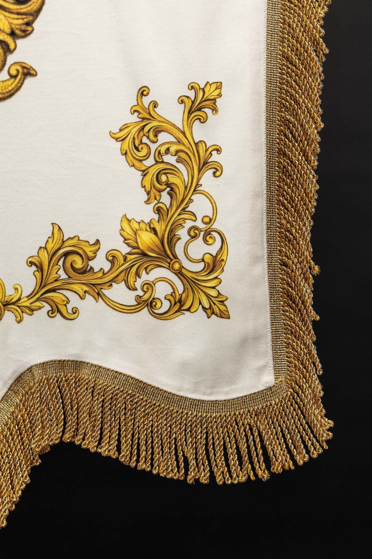 Bannière liturgique mariale imprimée recto verso avec le symbole du Cœur et le monogramme marial