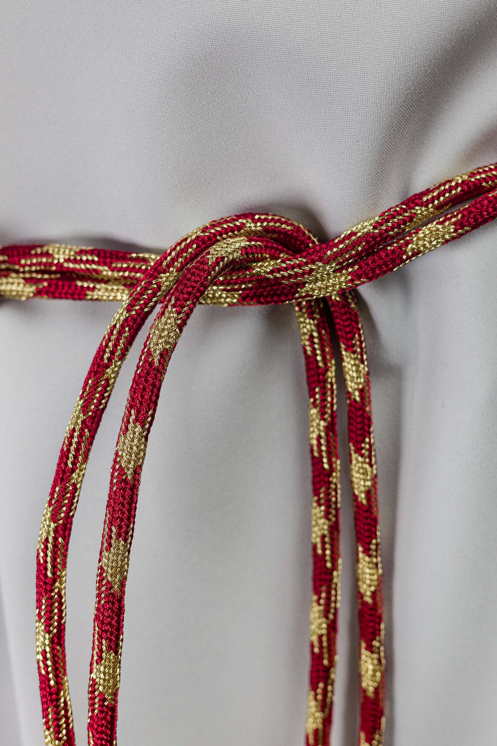 Cordon liturgique rouge et doré