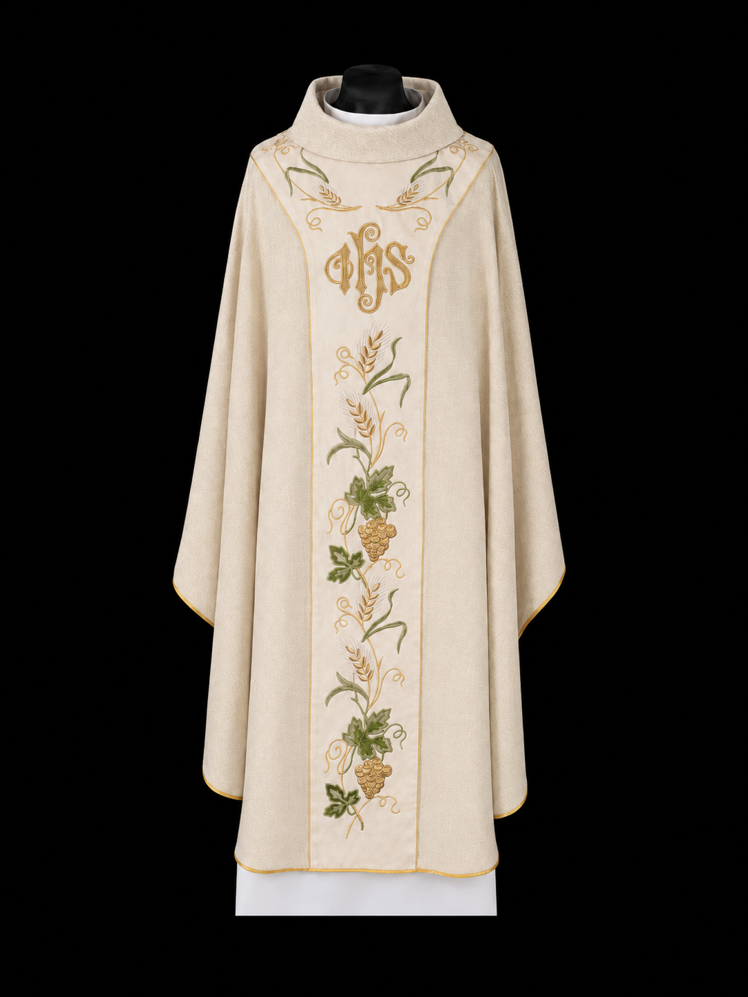 Chasuble avec bande de velours écru et broderie IHS