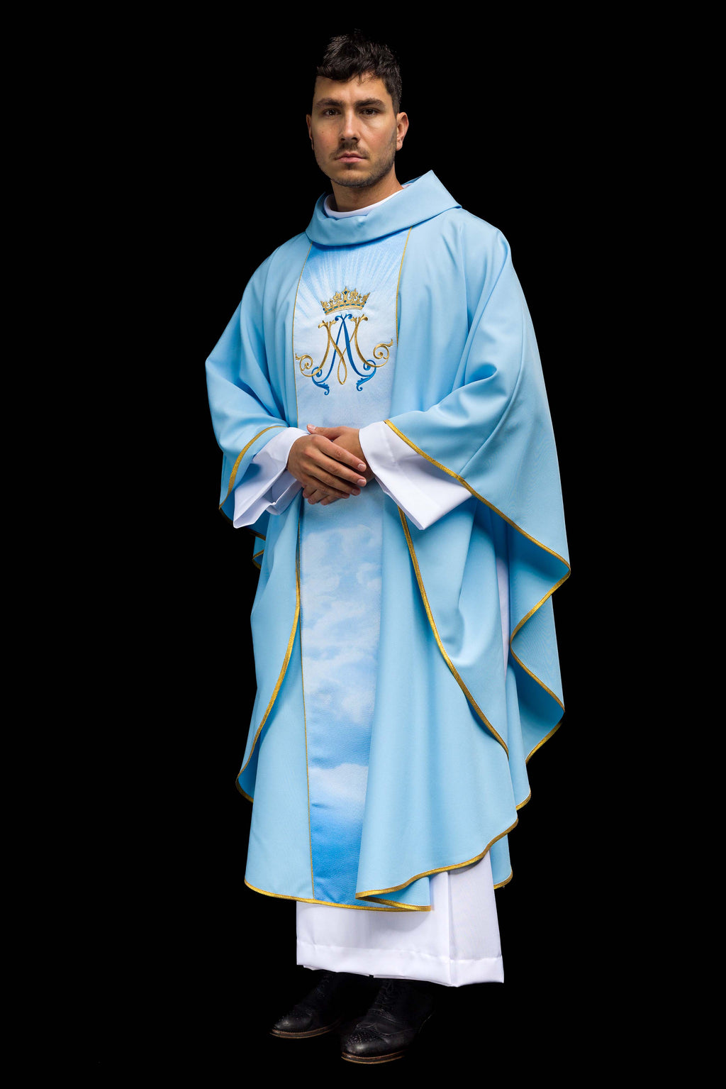 Chasuble liturgique bleue mariale avec une bande sublimée et brodée