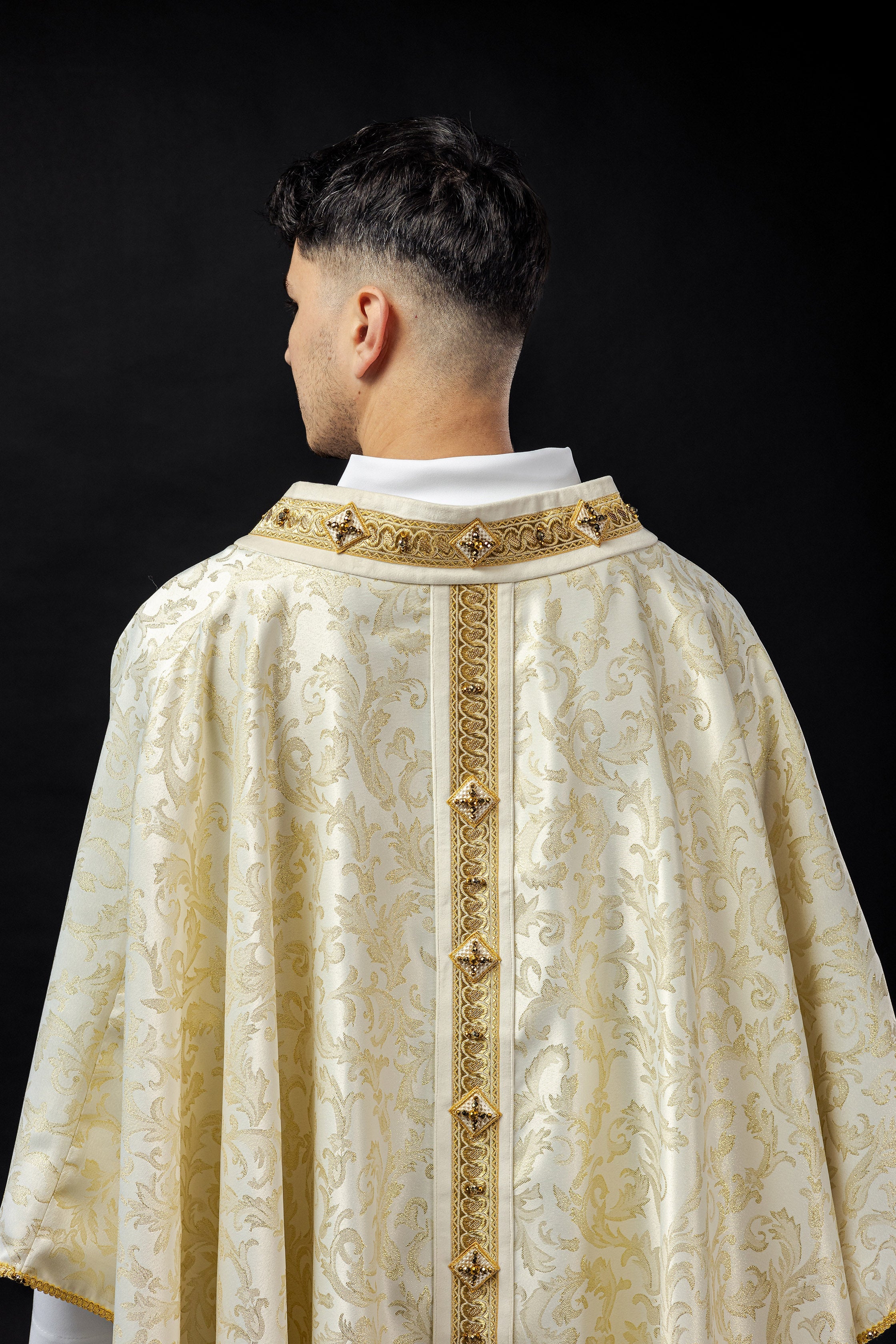 Chasuble faite à la main avec pierres naturelles Fait à la main 7003