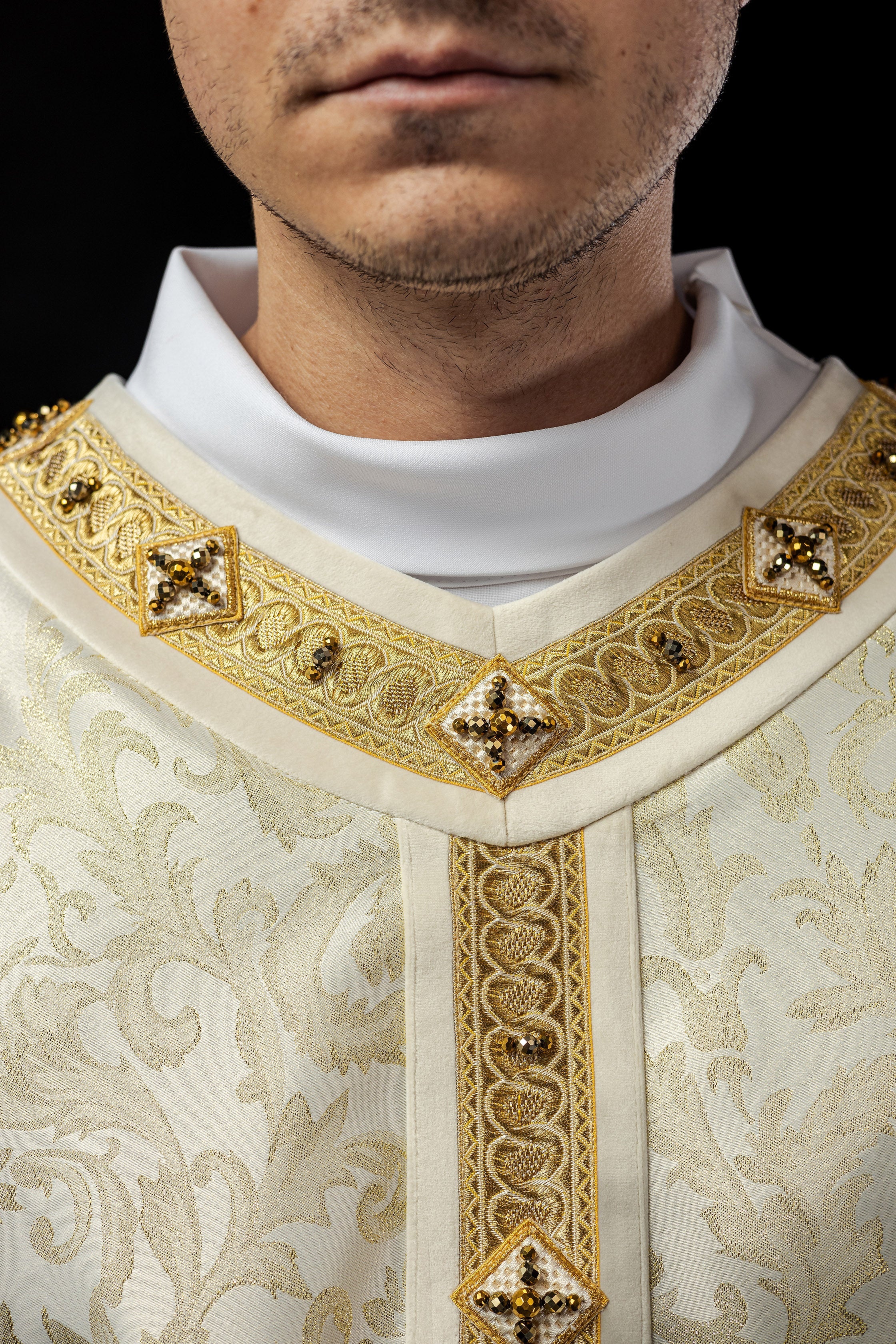 Chasuble faite à la main avec pierres naturelles Fait à la main 7003