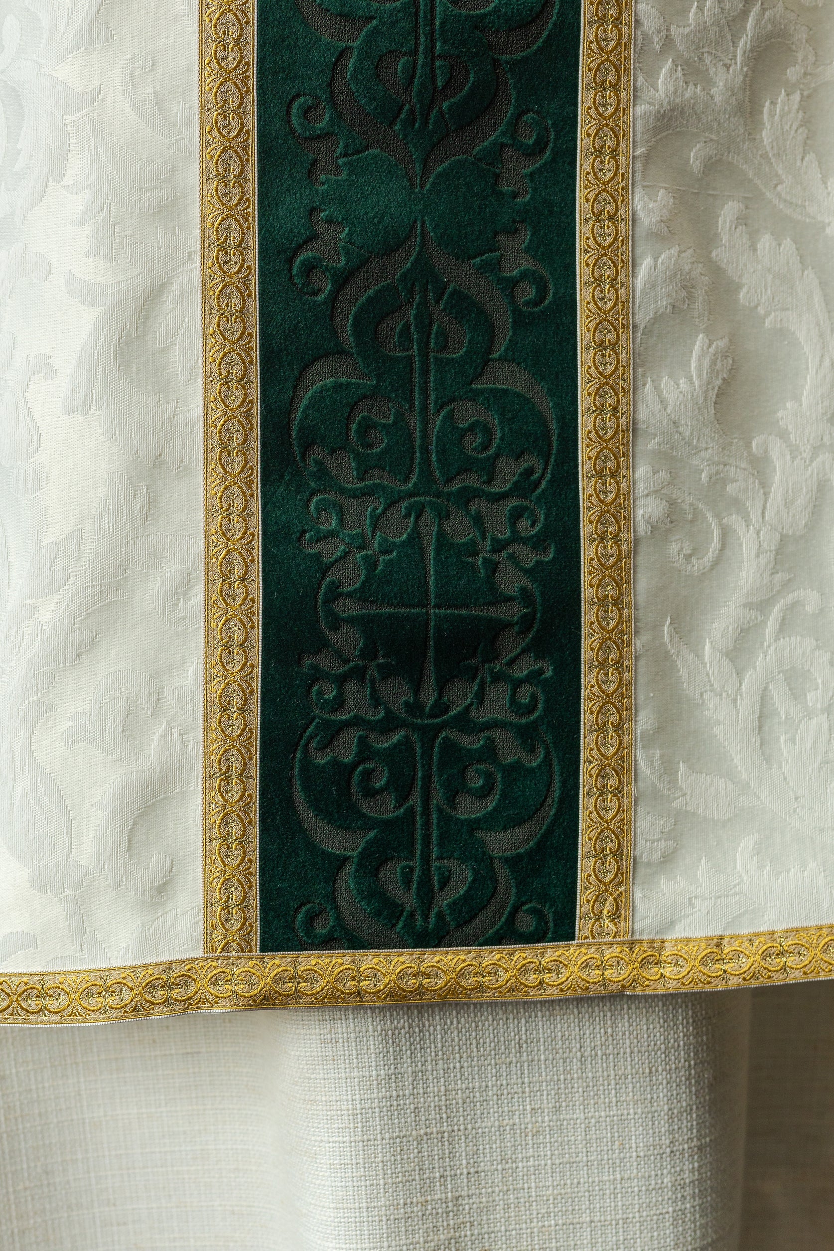 Chasuble faite à la main avec ceinture en velours Fait à la main 7007