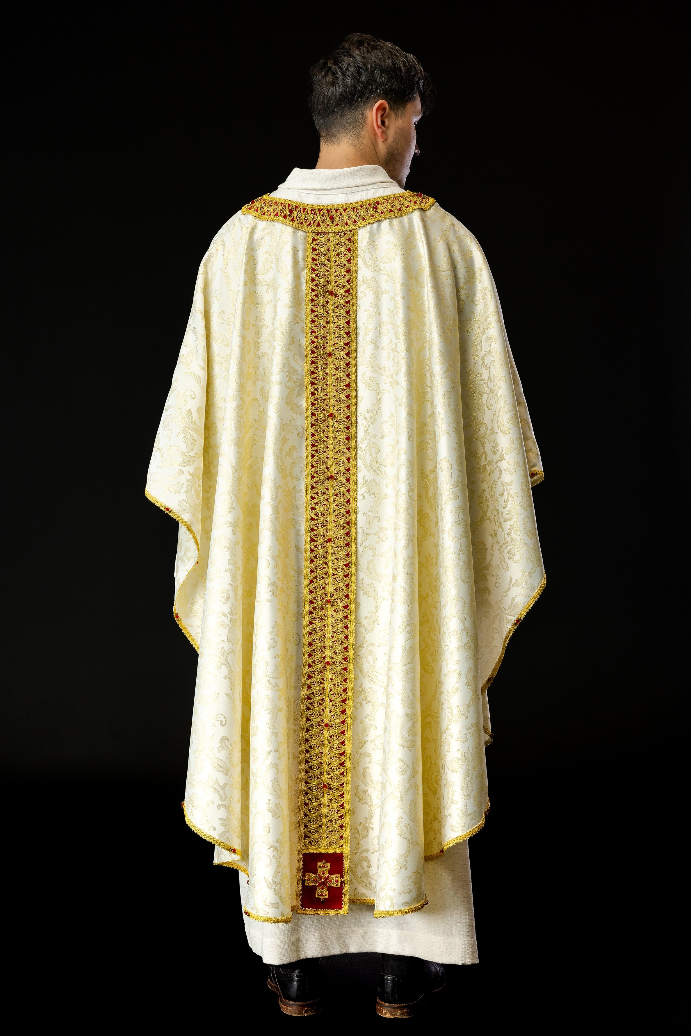 Chasuble faite à la main avec des pierres naturelles Fait à la main 7009