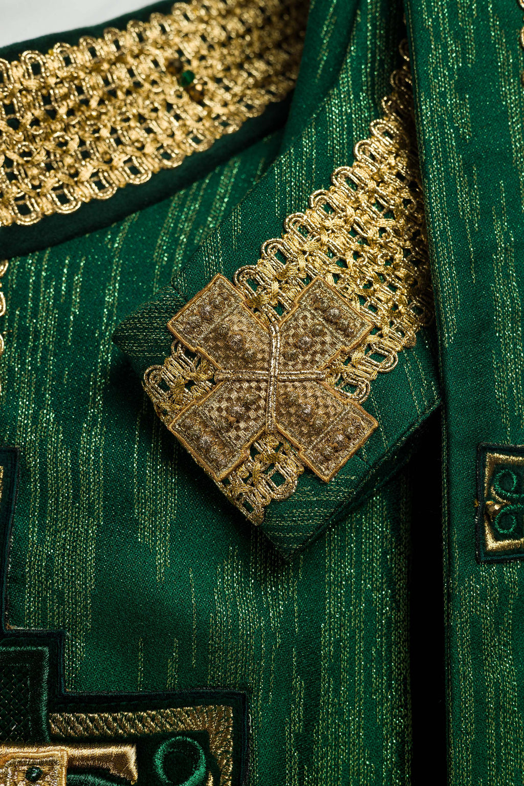 Chasuble faite à la main avec pierres naturelles Handmade 7015 Vert