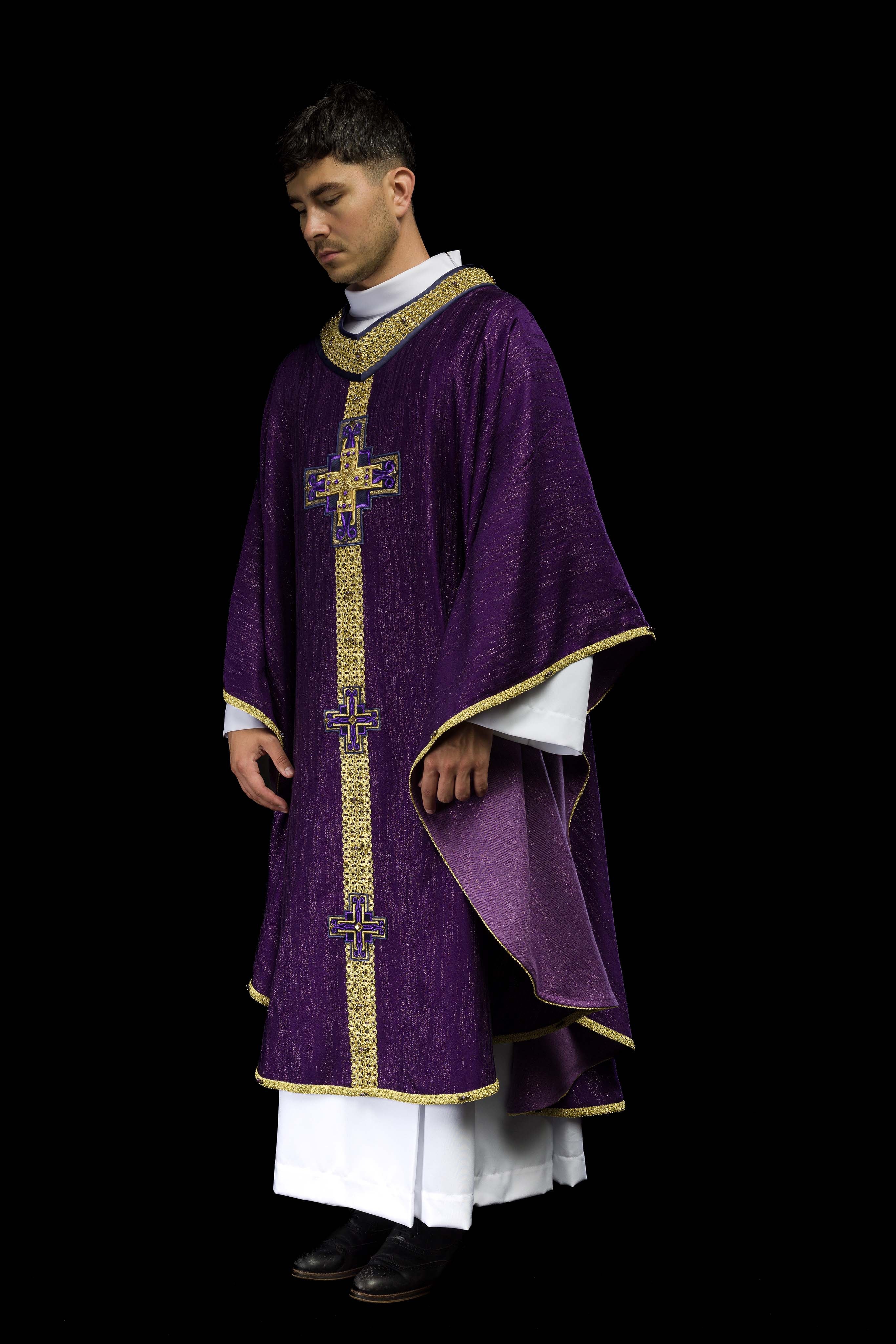 Chasuble faite à la main avec pierres naturelles Handmade 7015 Violet