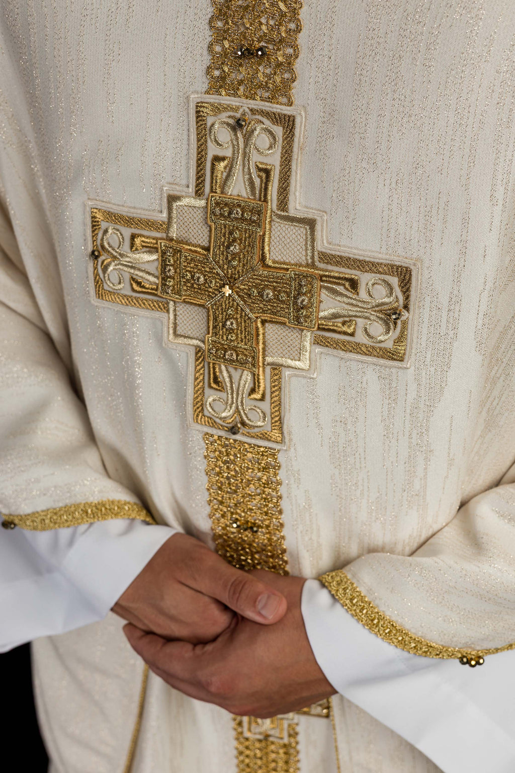 Chasuble faite à la main avec pierres naturelles Handmade 7015 Écru
