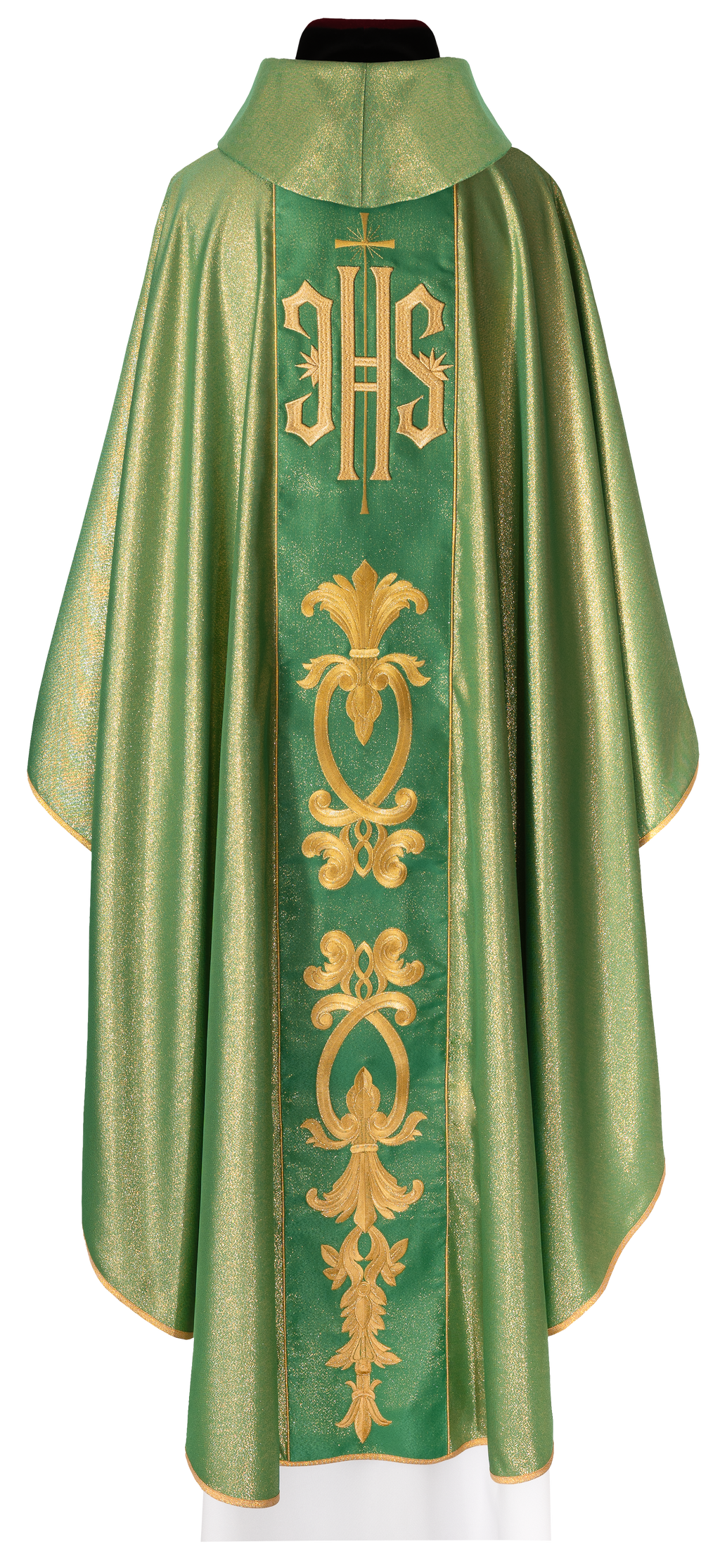 Chasuble vert richement décoré avec un motif doré et une large bande brodée IHS